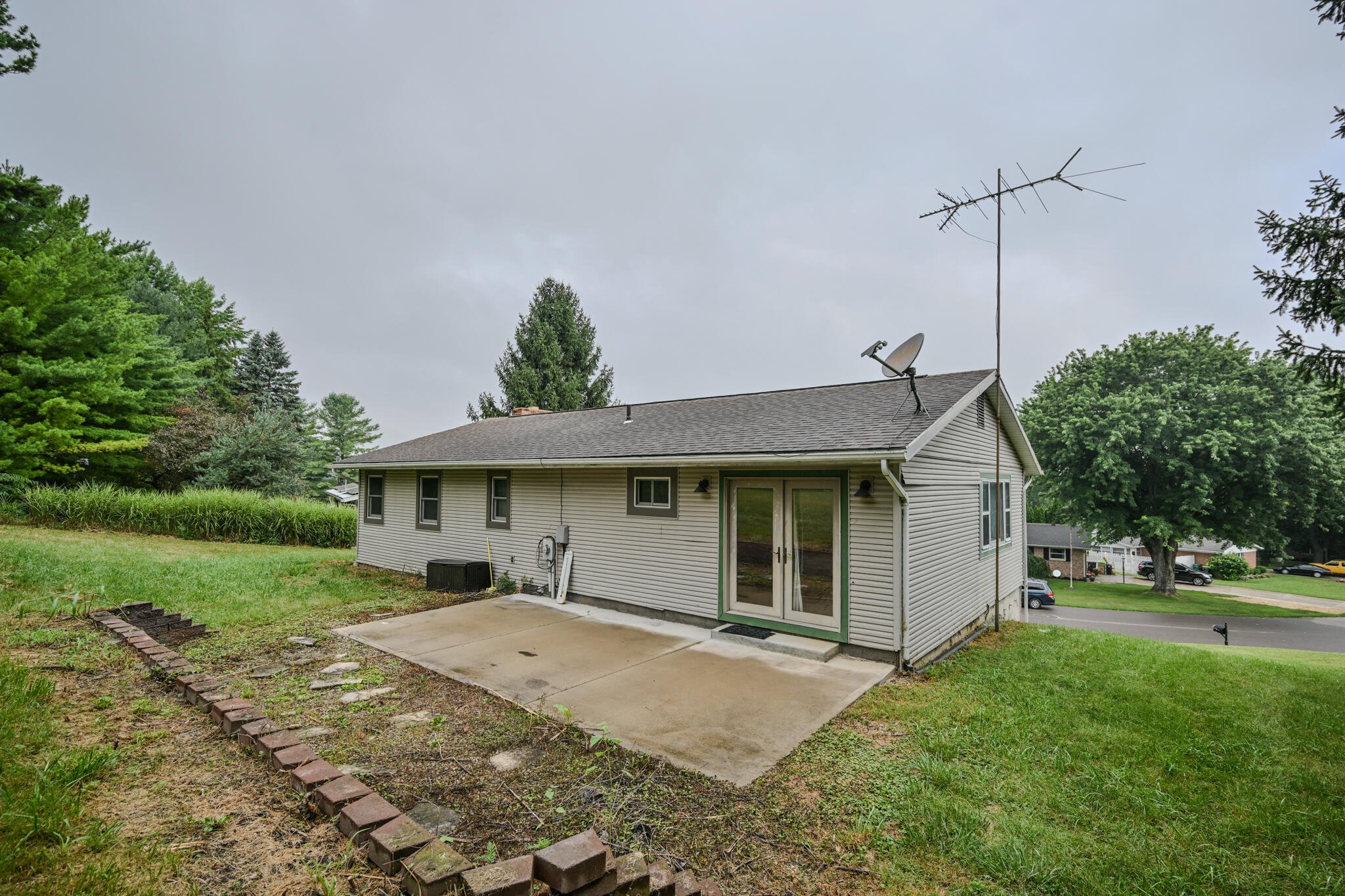 668 Suncrest Drive Property Photo 38