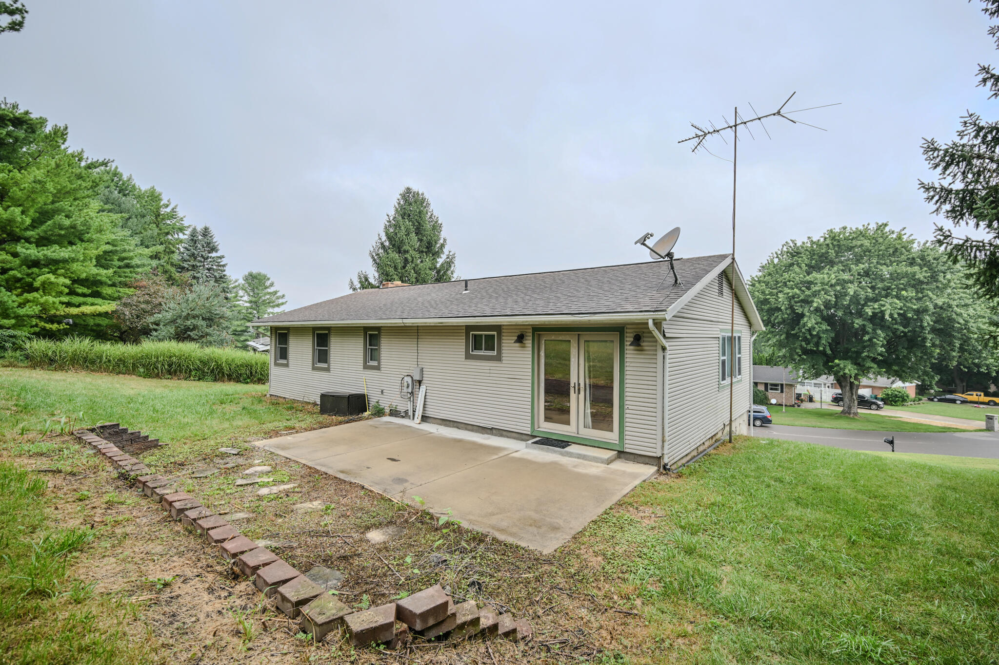 668 Suncrest Drive Property Photo 39