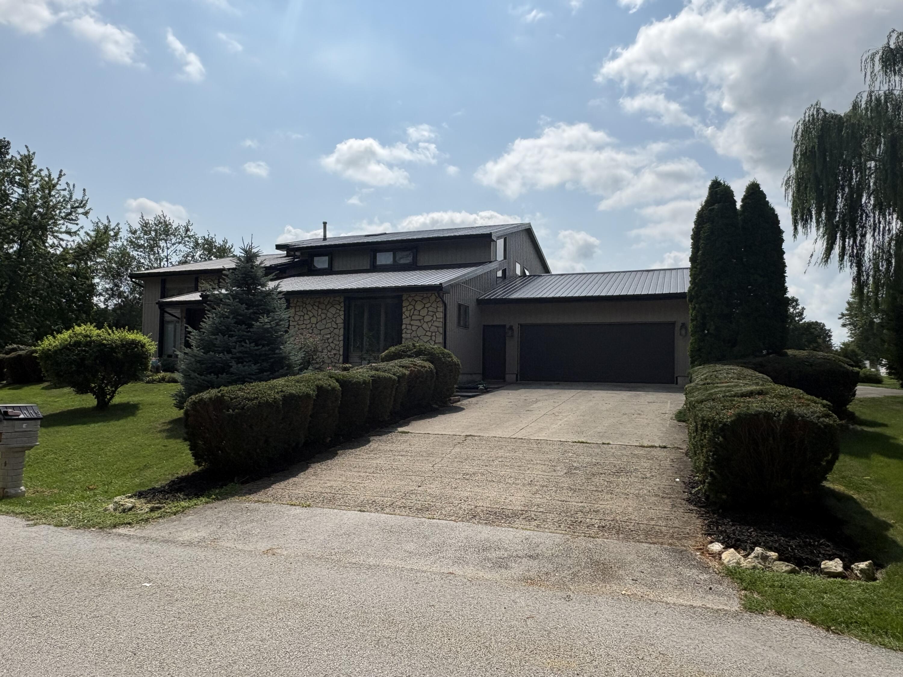 119 Schelich Drive Property Photo 3