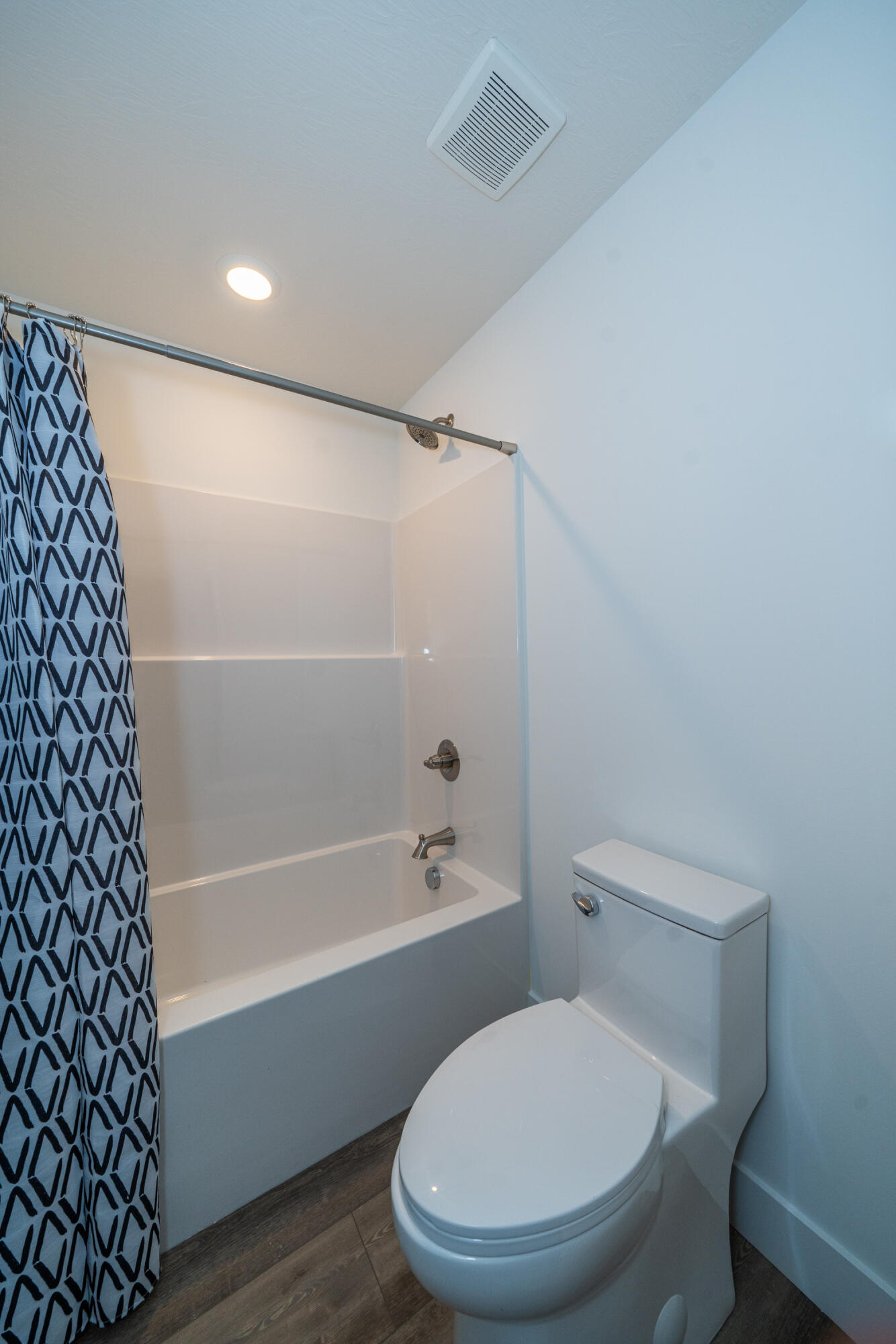 3631 Kingsgate Lane Property Photo 45