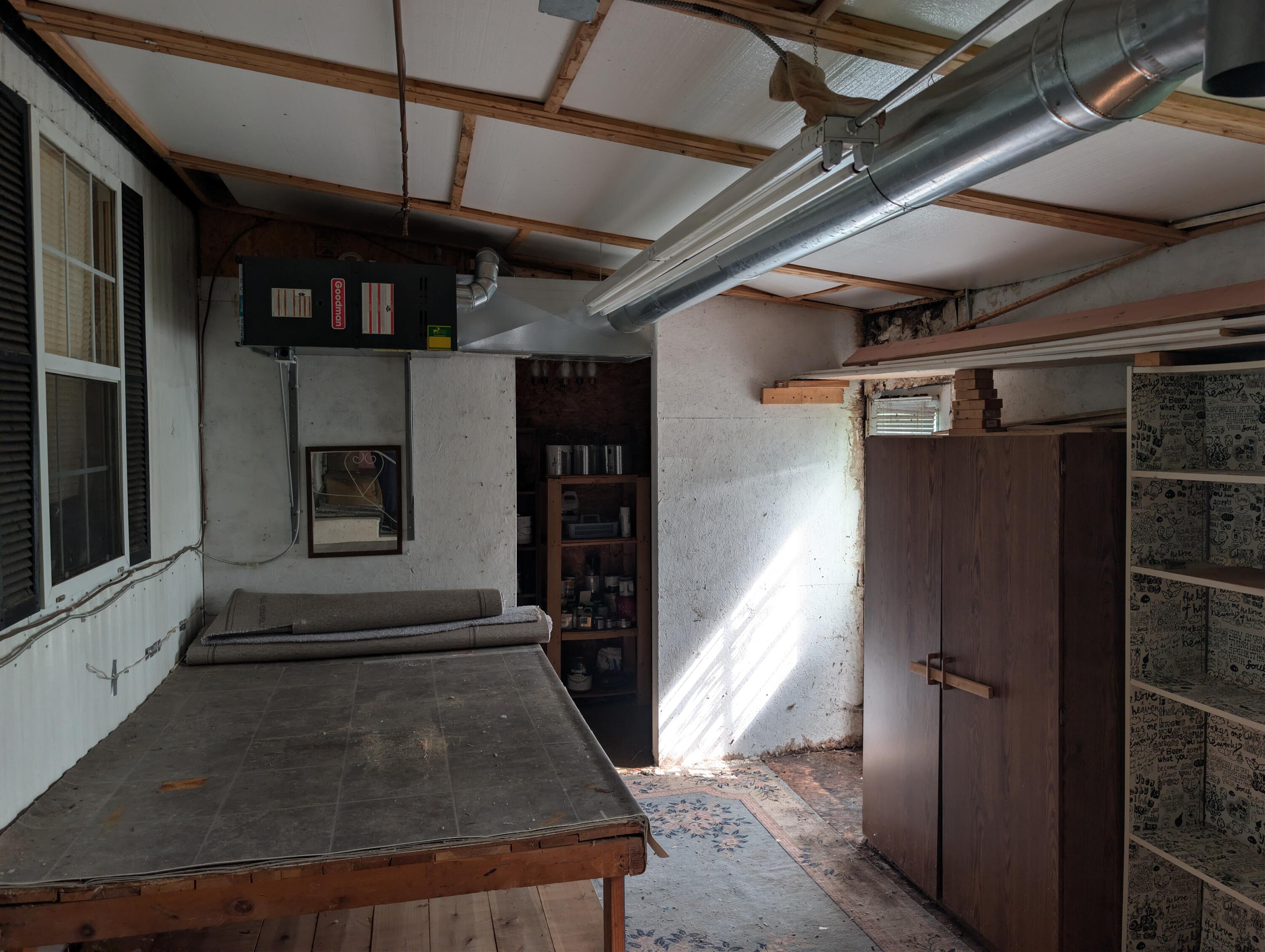 220 Western Drive Property Photo 3