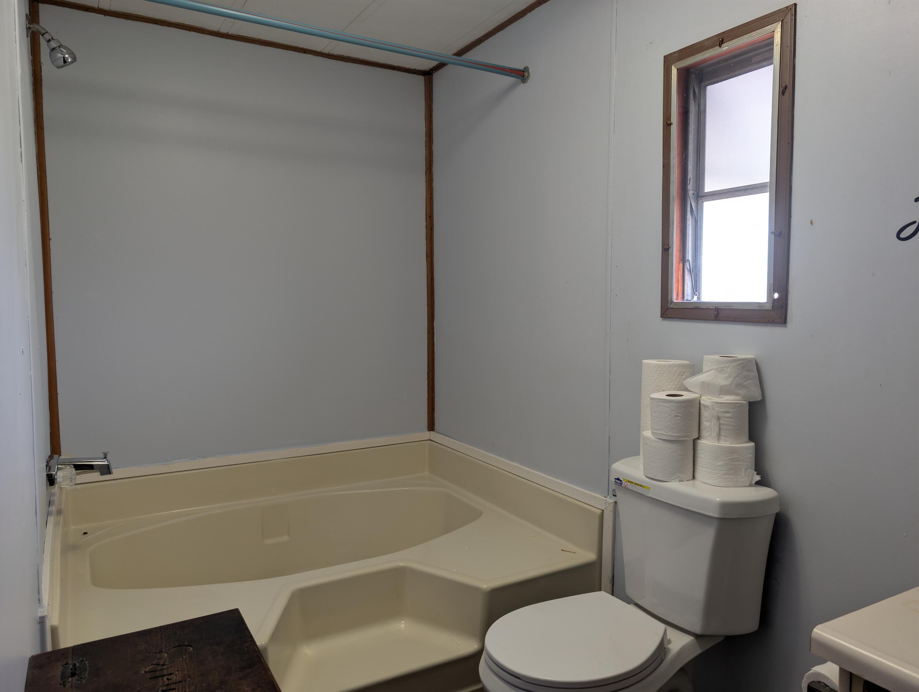 220 Western Drive Property Photo 16
