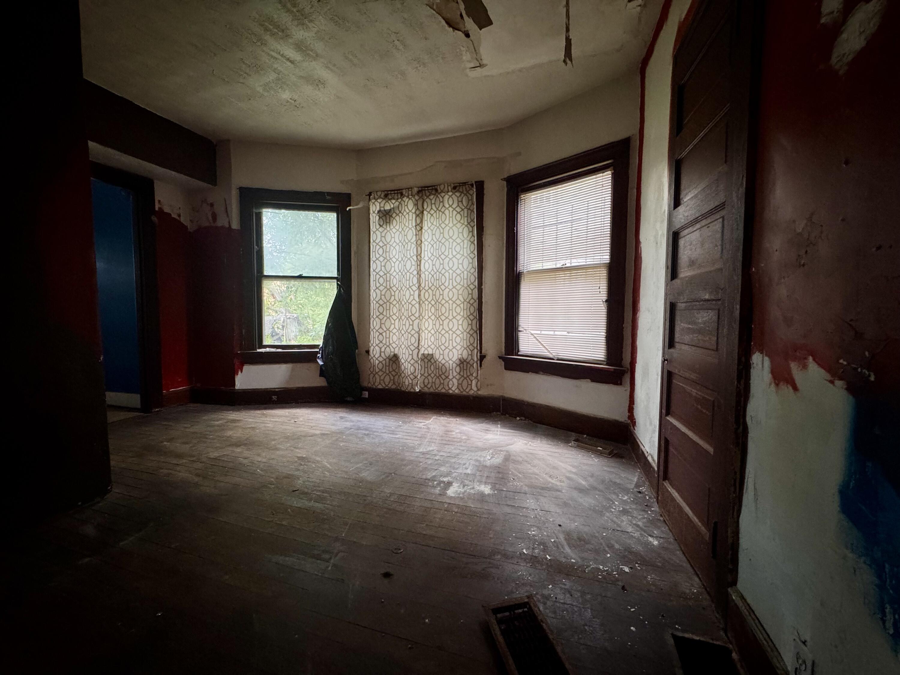 51 Lexington Avenue Property Photo 7