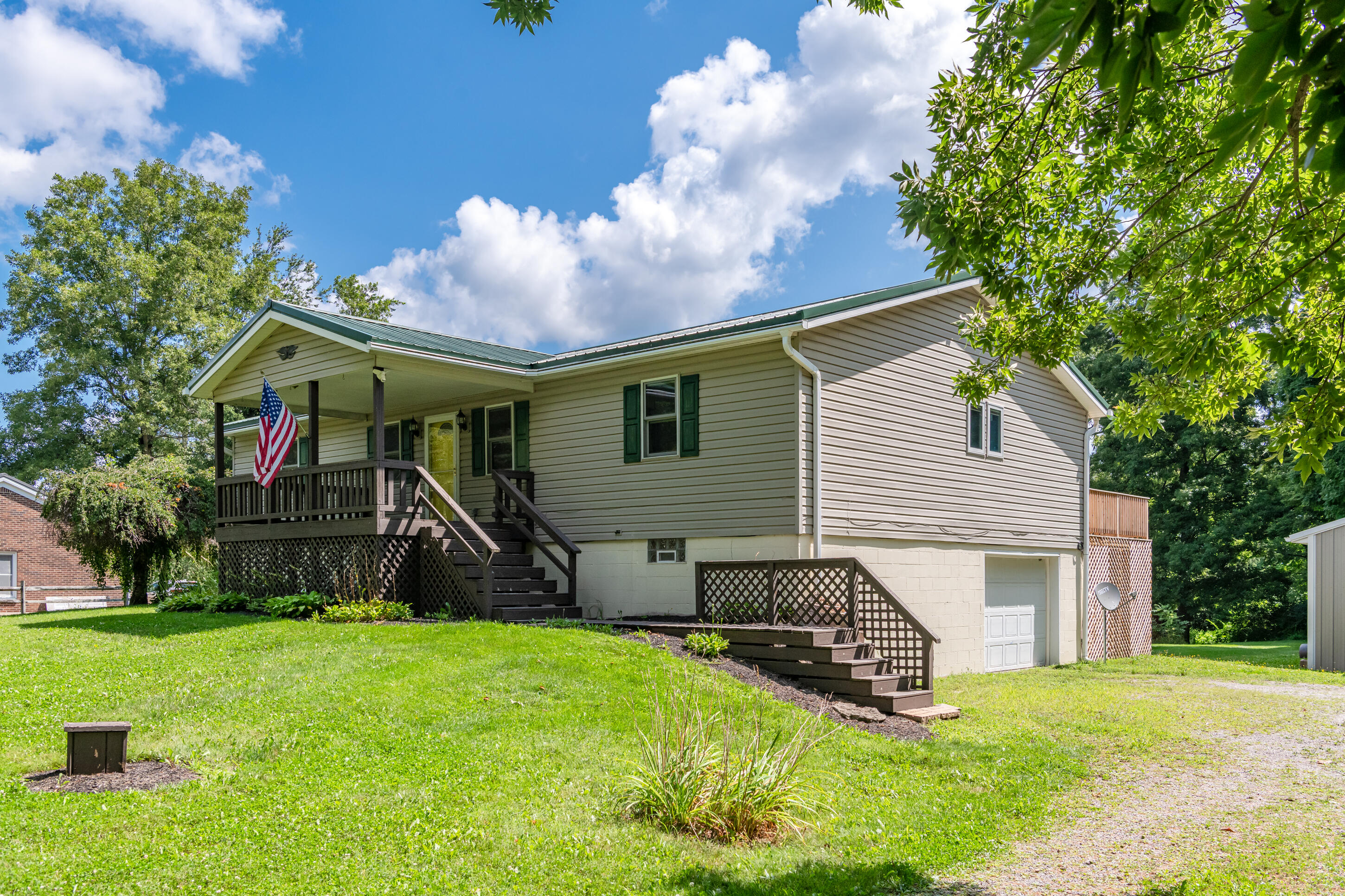 1319 Perry Road Property Photo 1