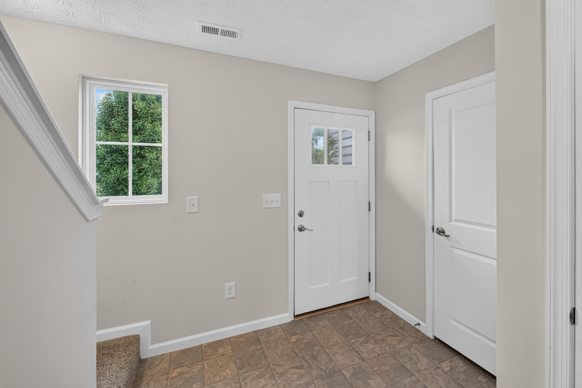 111 Shoemaker Lane Property Photo 5