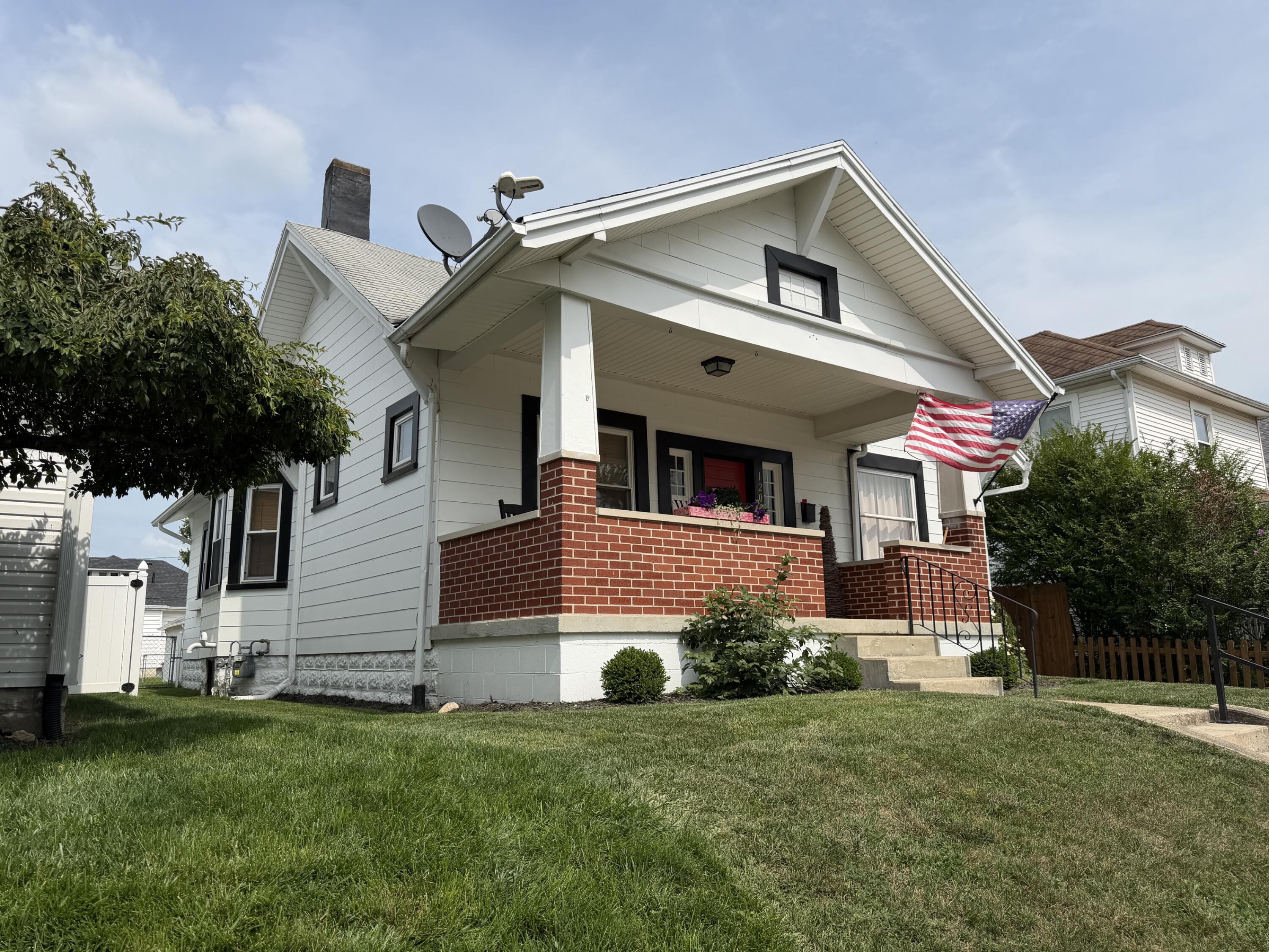 1209 Nicklin Avenue Property Photo 1