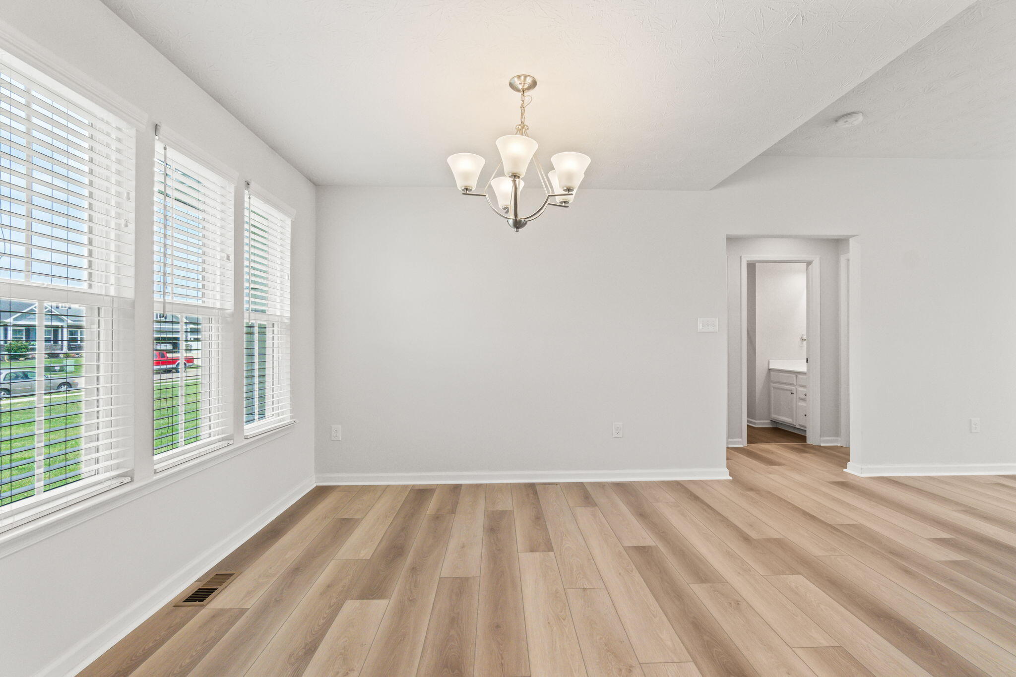 168 E Chapel Drive Property Photo 8