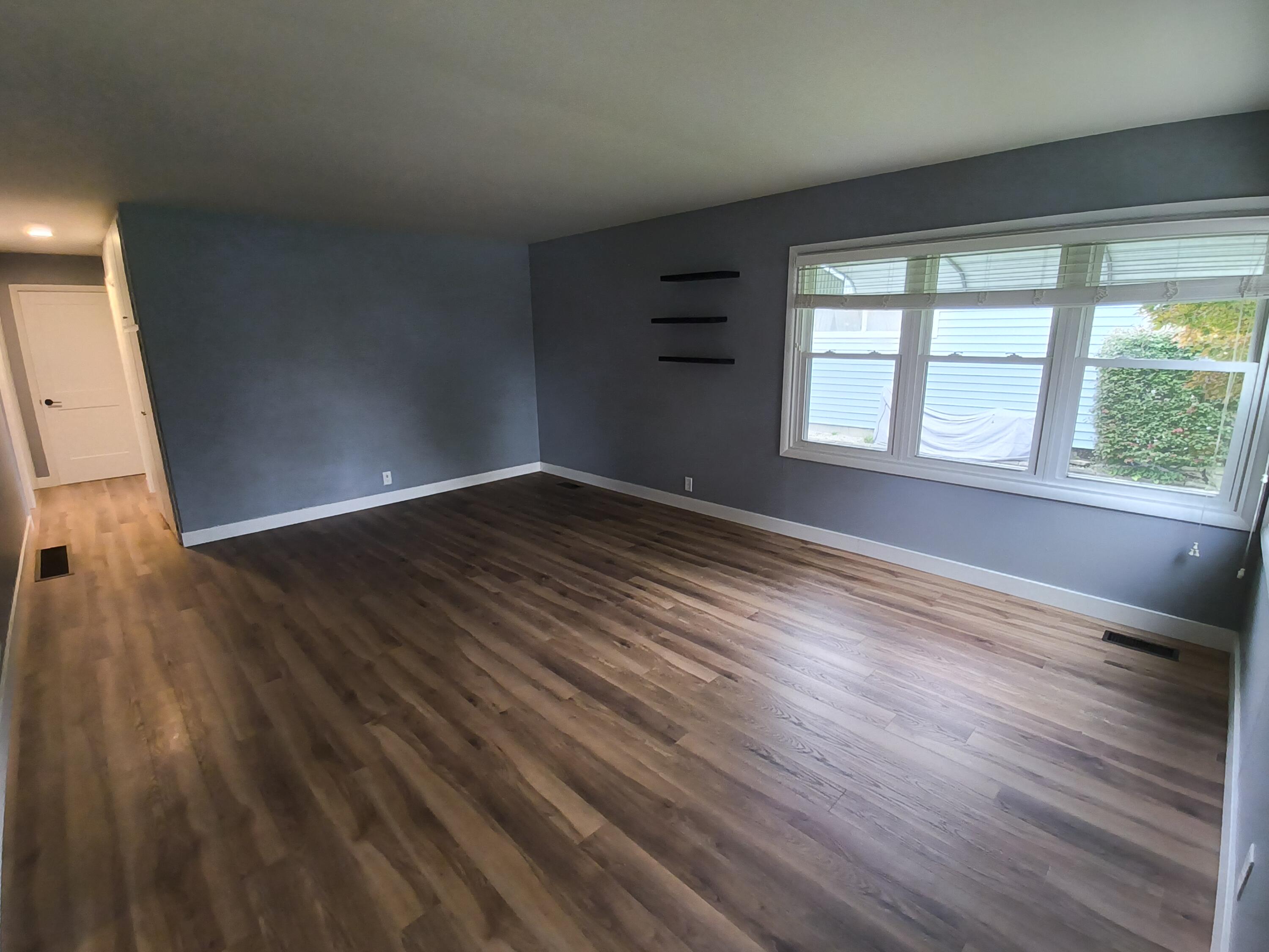 1017 Willow Street Property Photo 4