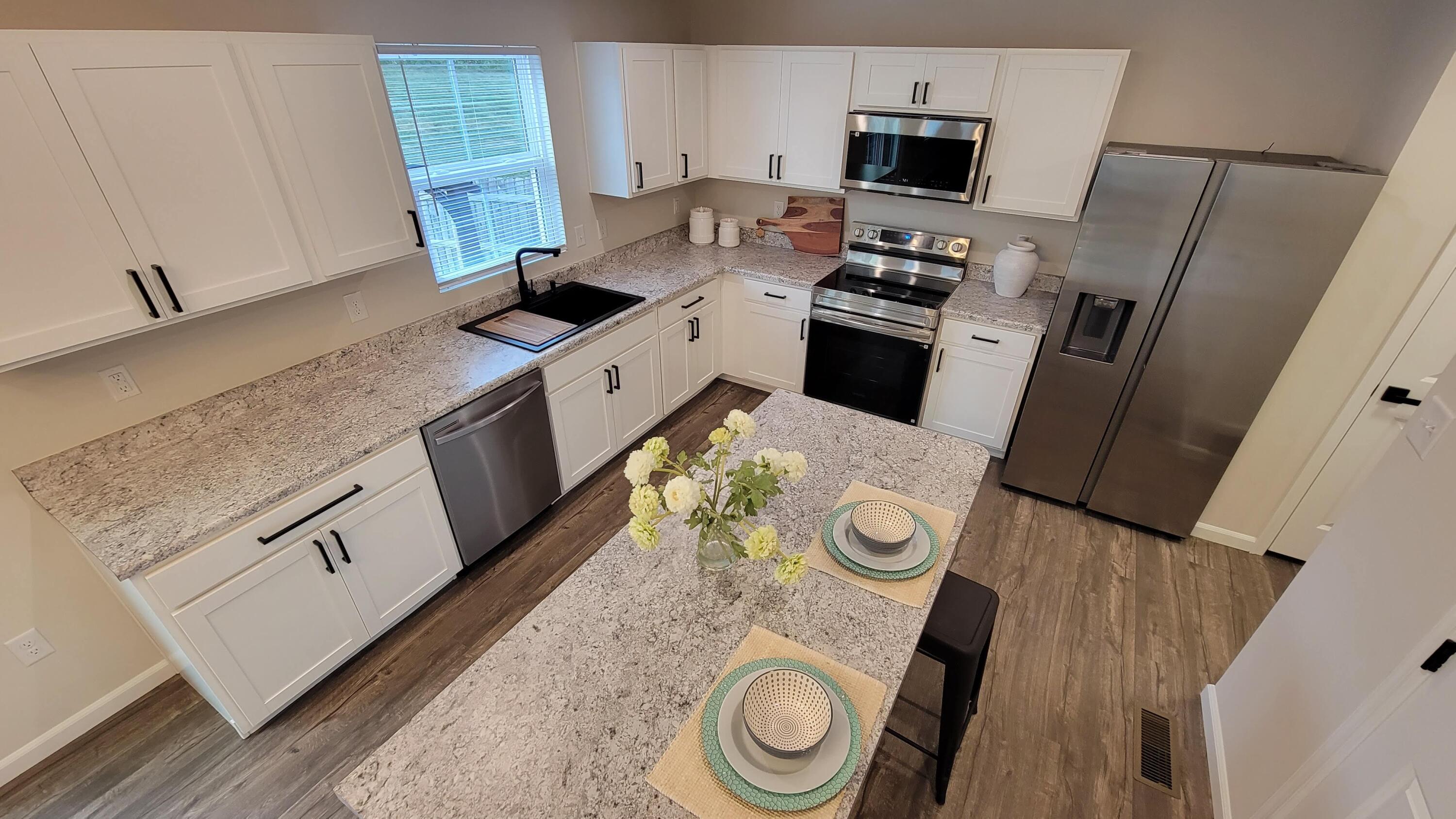 204 Golden Gate Avenue Property Photo 15