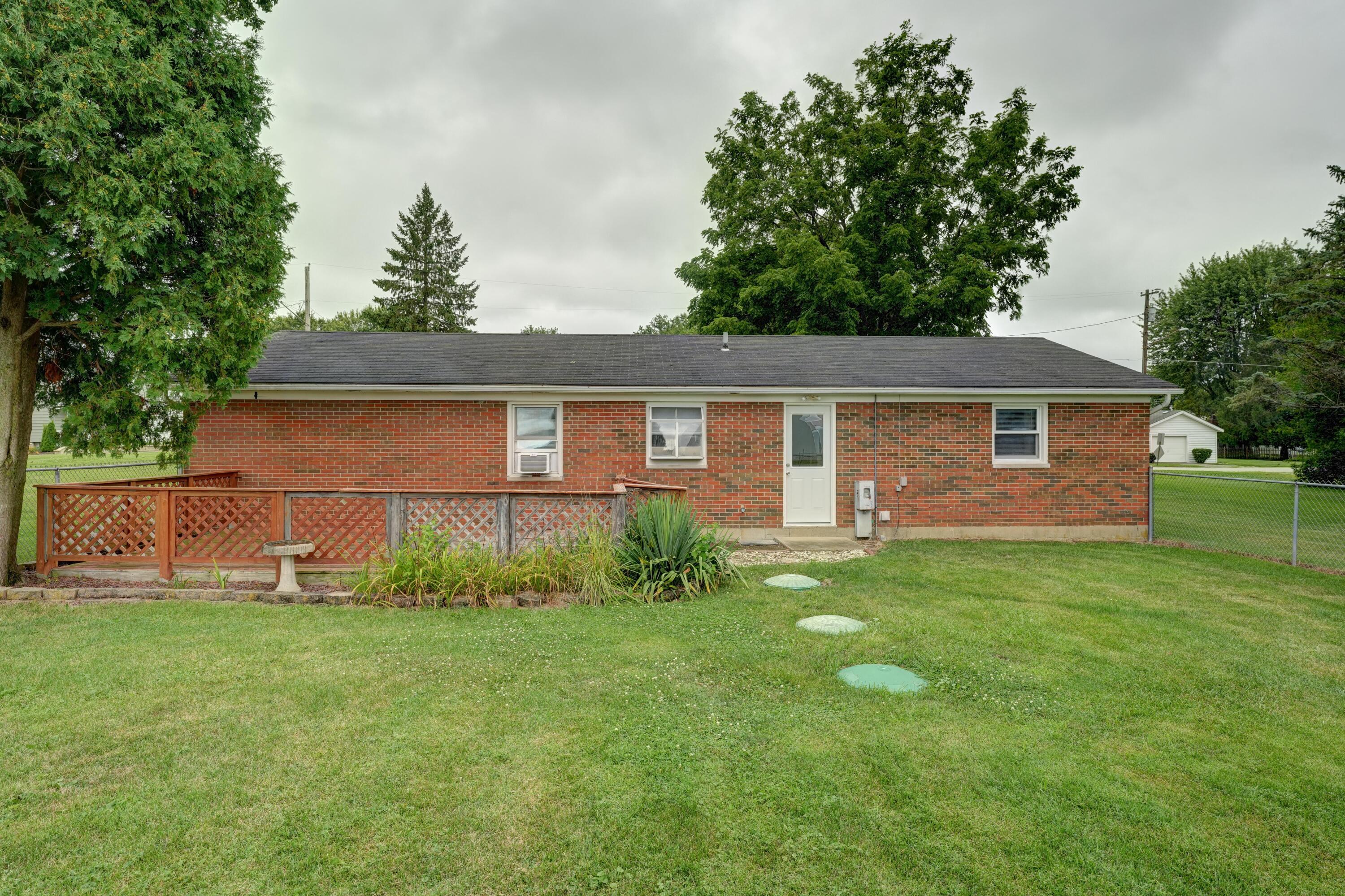 209 East Street Property Photo 6