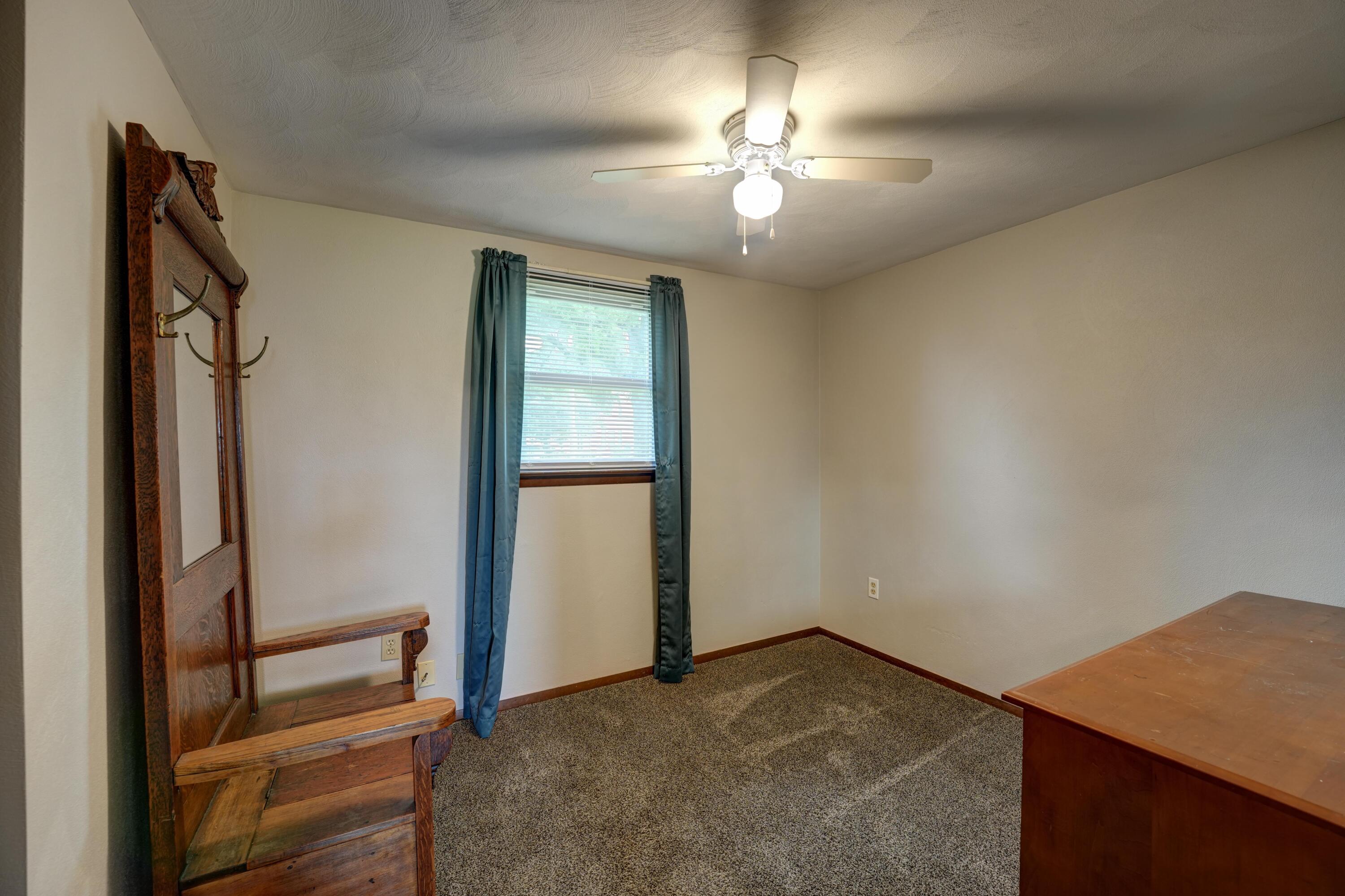 209 East Street Property Photo 19