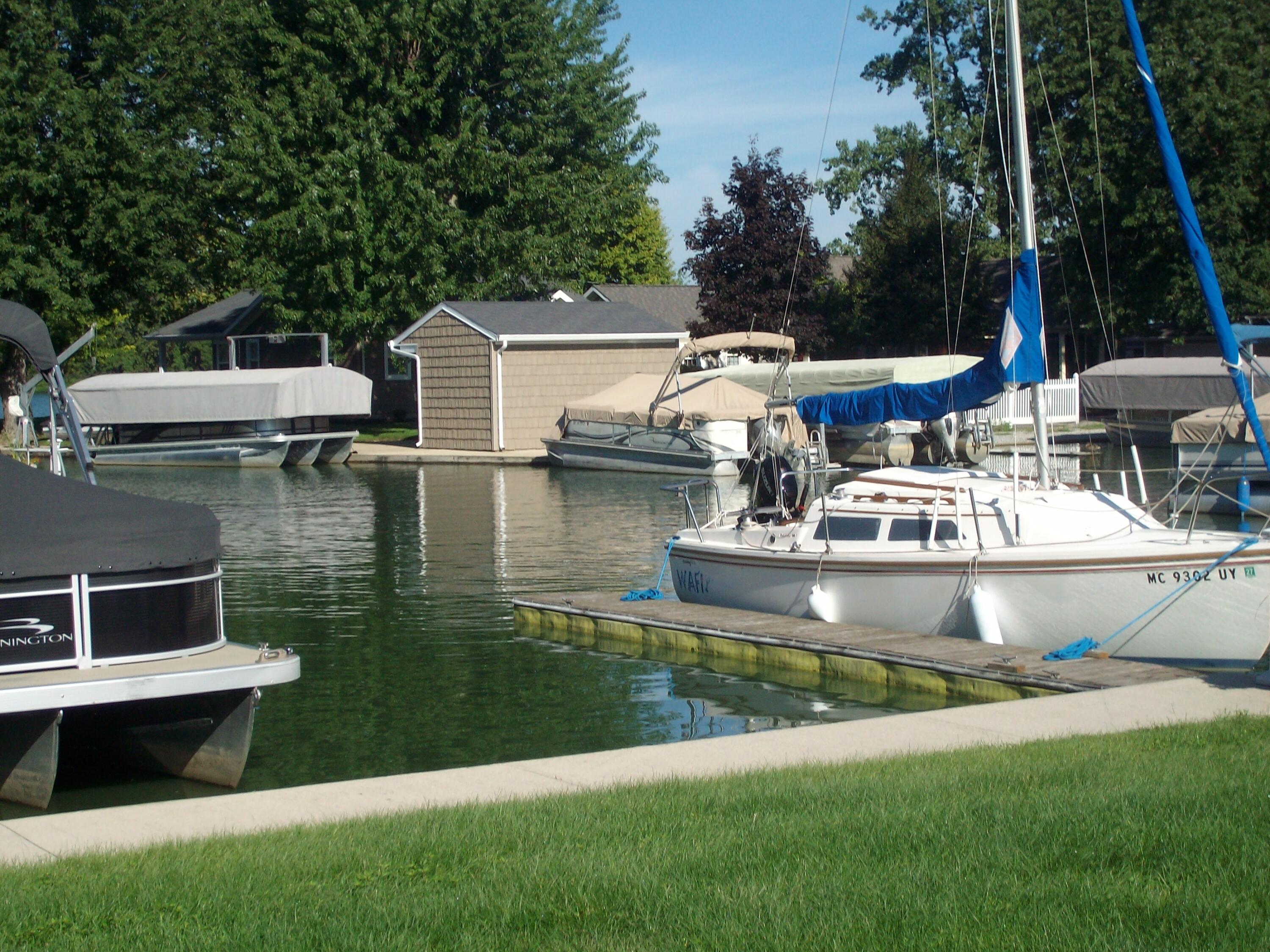 6643 Hillside Court Property Photo 2
