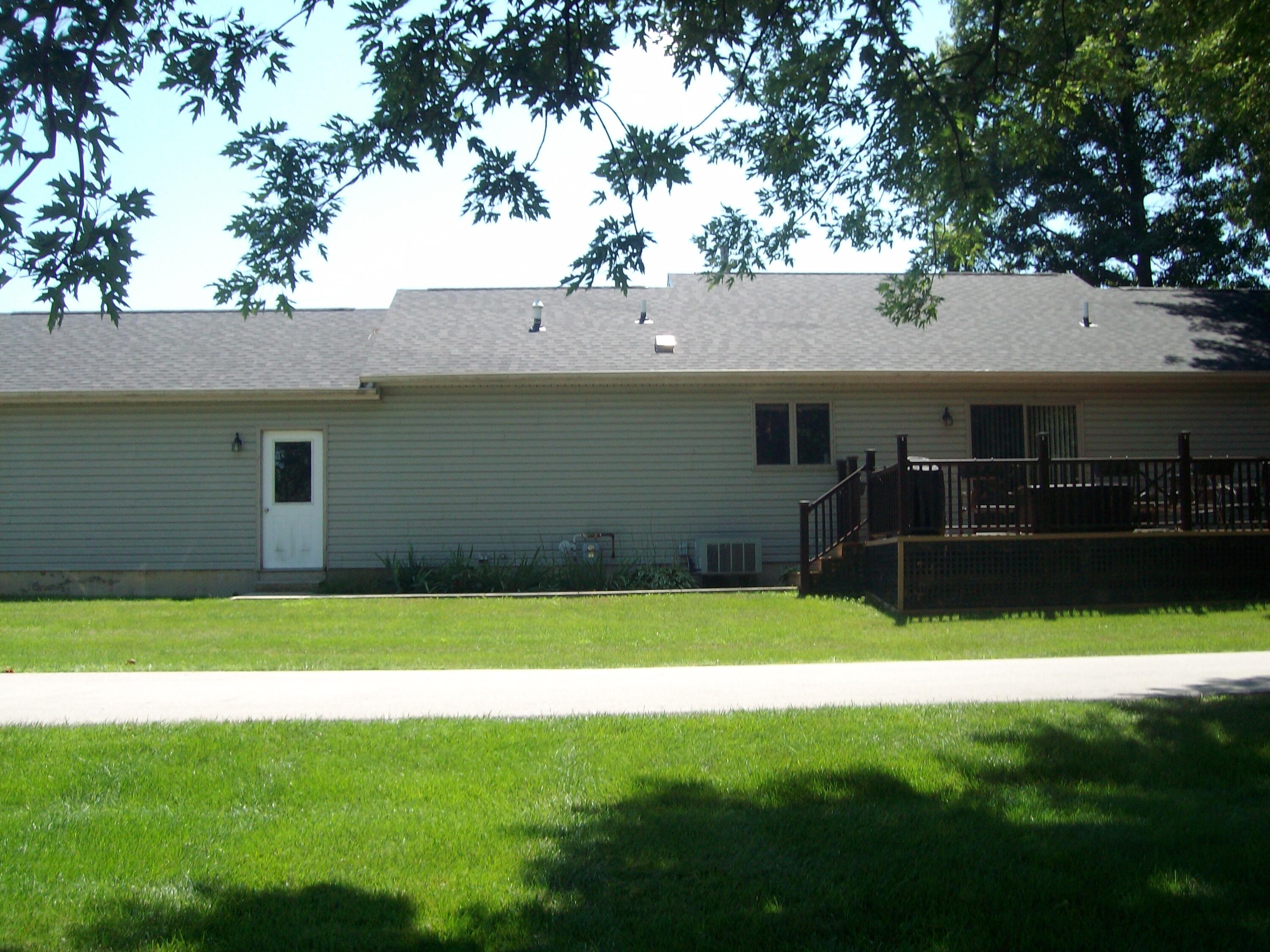 6643 Hillside Court Property Photo 4