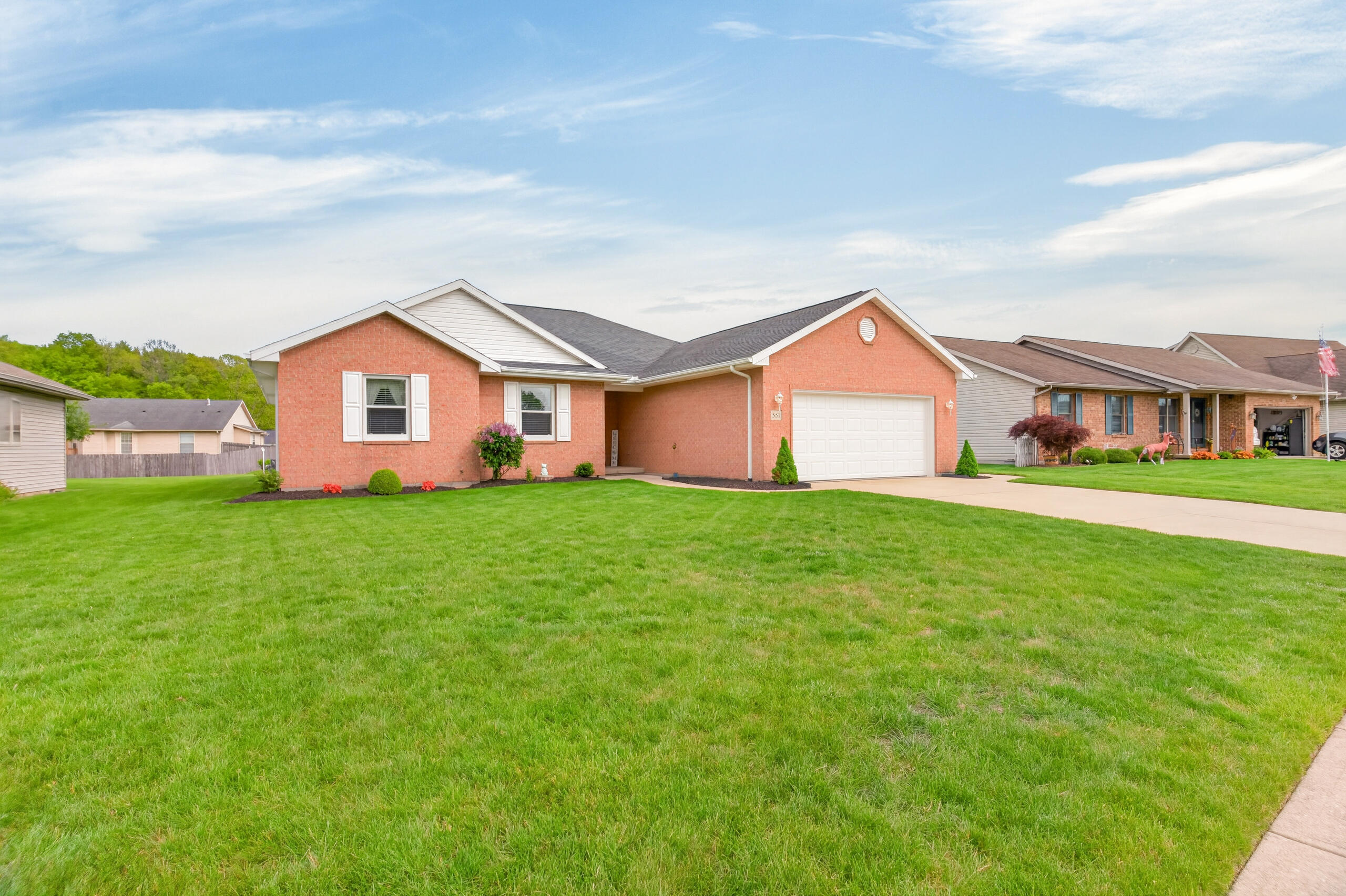 551 Foxcross Drive Property Photo 3