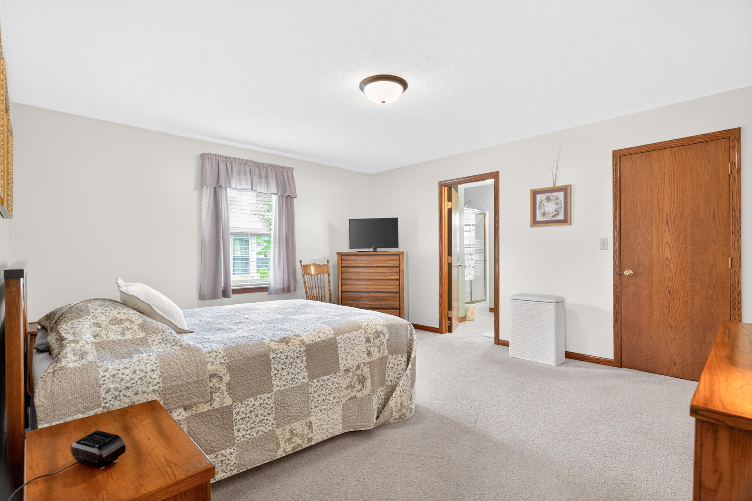 551 Foxcross Drive Property Photo 16