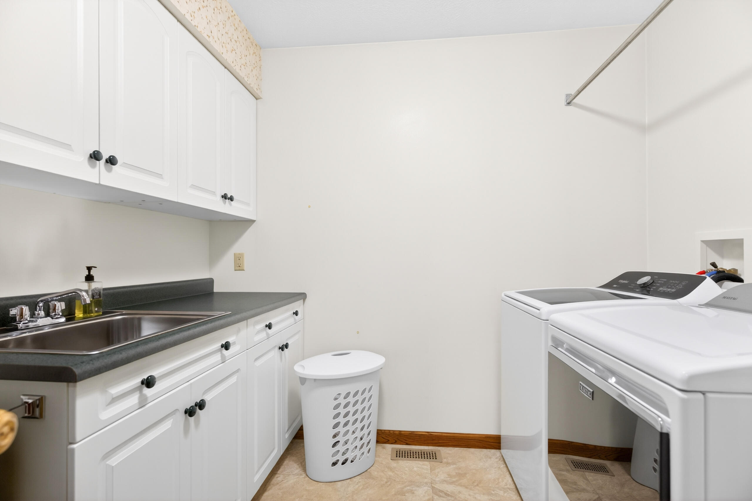 551 Foxcross Drive Property Photo 28