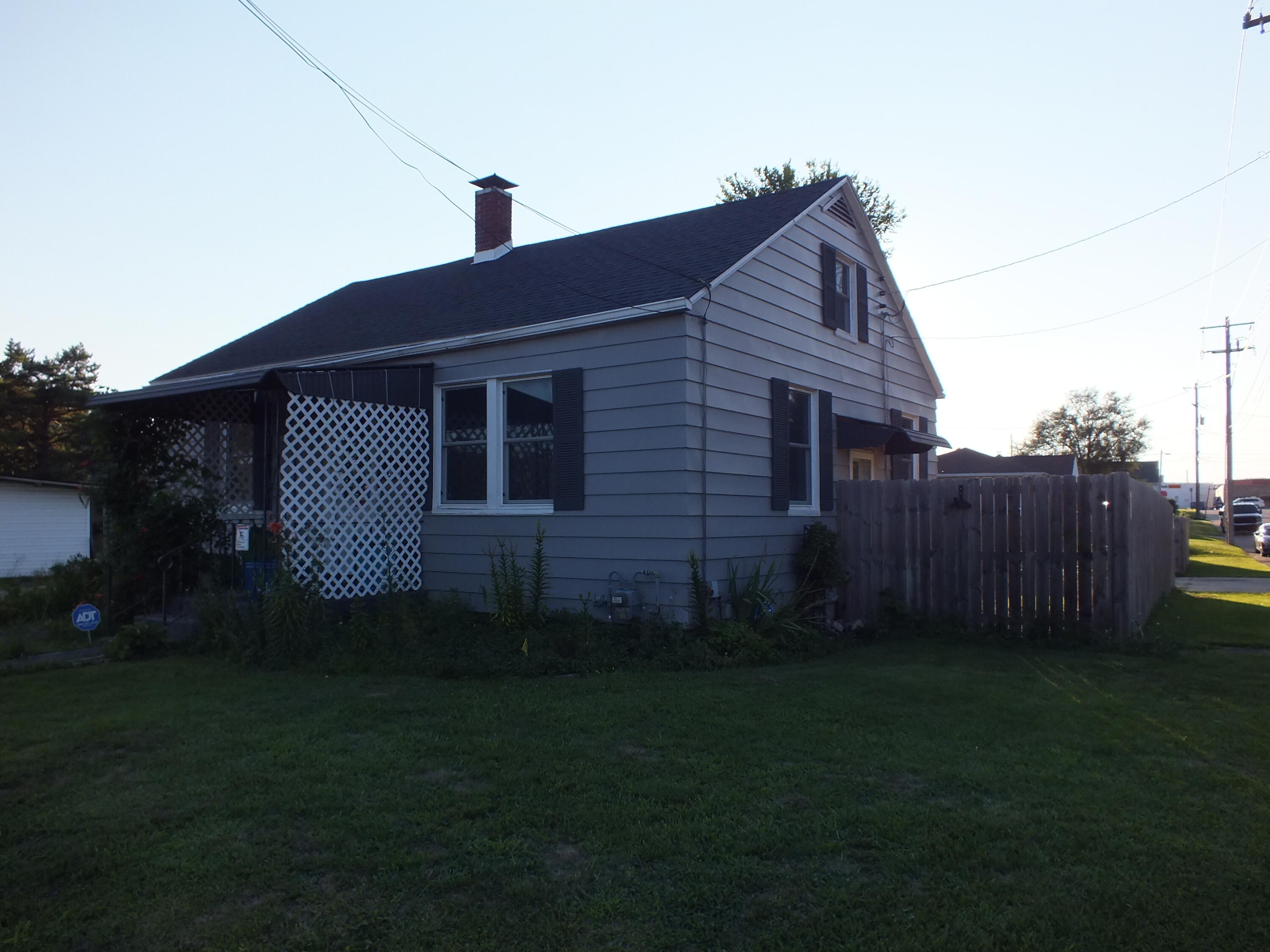 731 Rush Avenue Property Photo 1