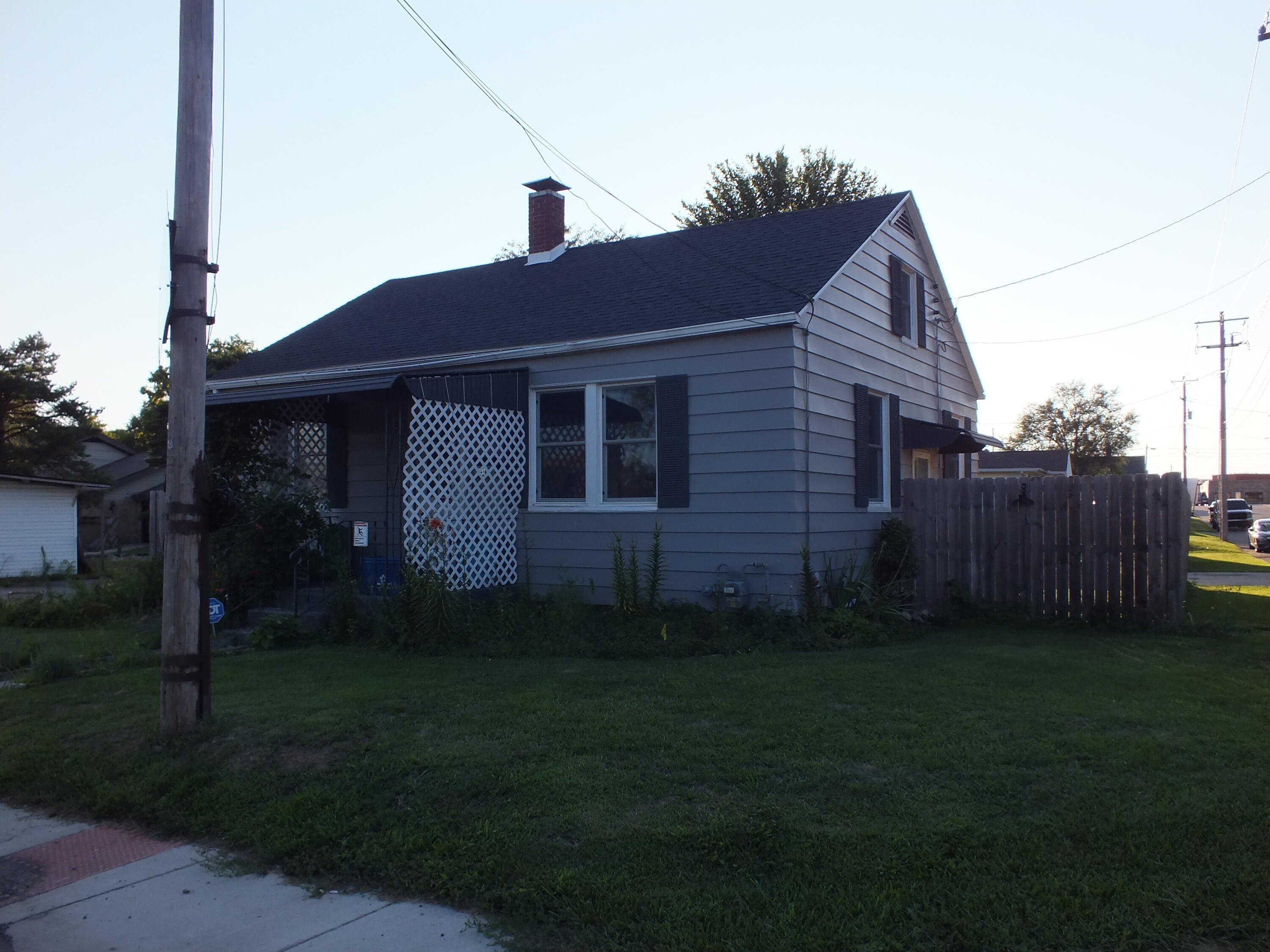 731 Rush Avenue Property Photo 4