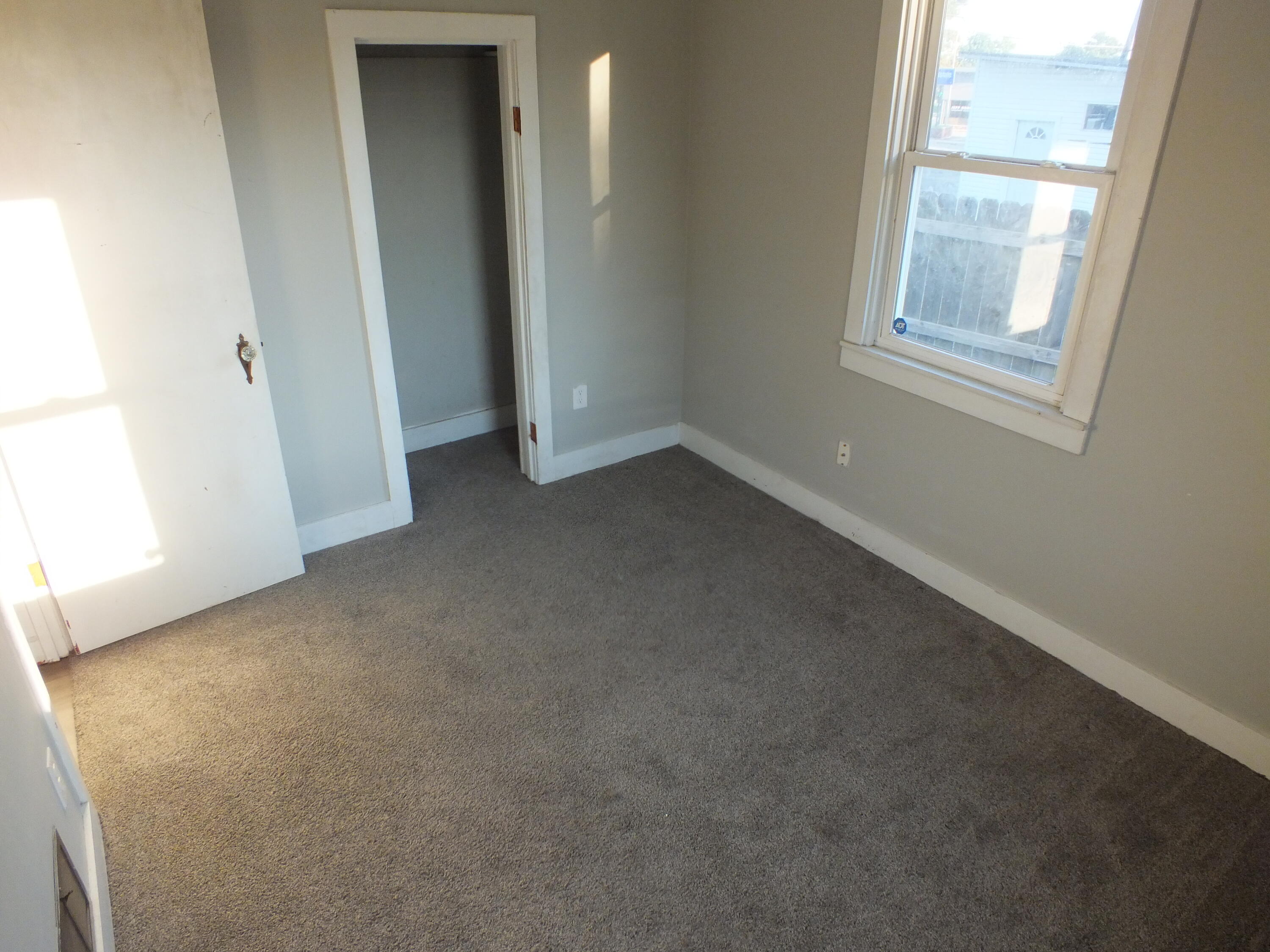 731 Rush Avenue Property Photo 5