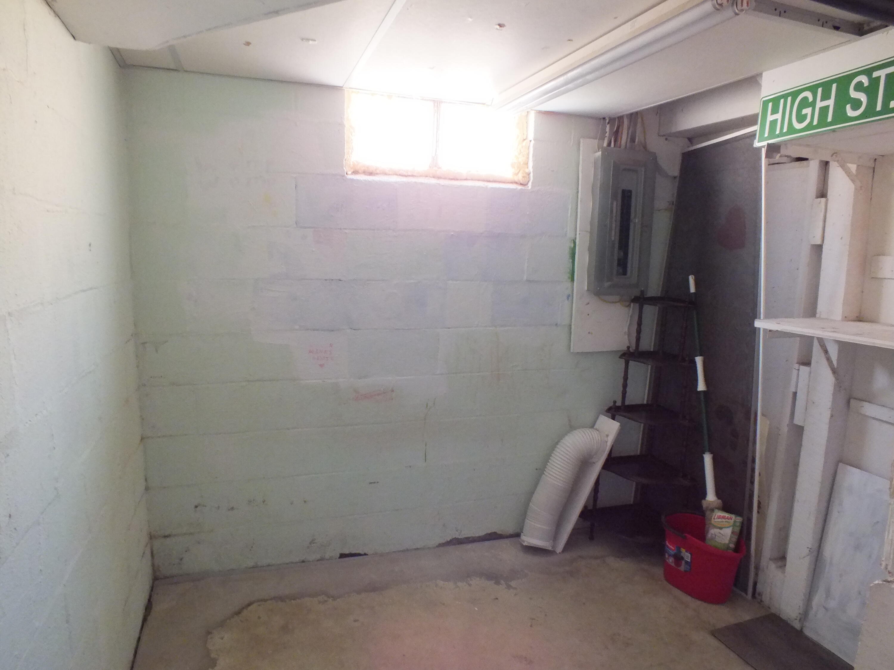 731 Rush Avenue Property Photo 28