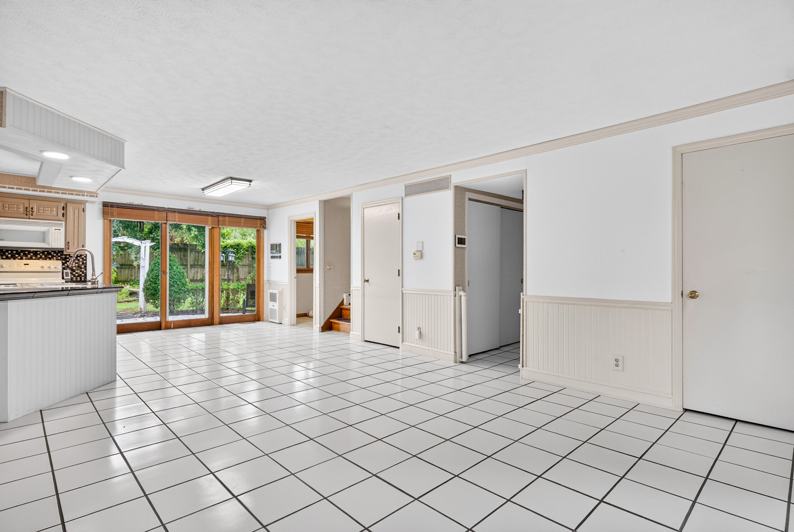 860 Lincolnshire Drive Property Photo 25