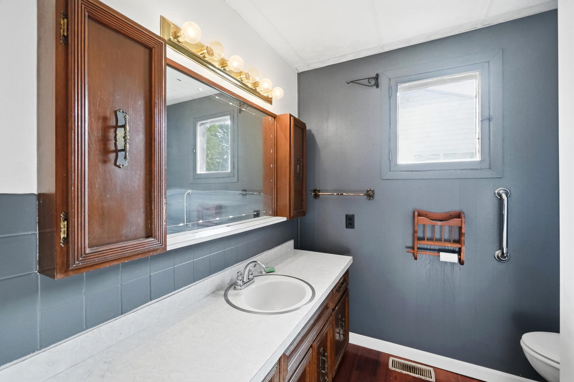 1537 W Pleasant Street Property Photo 21