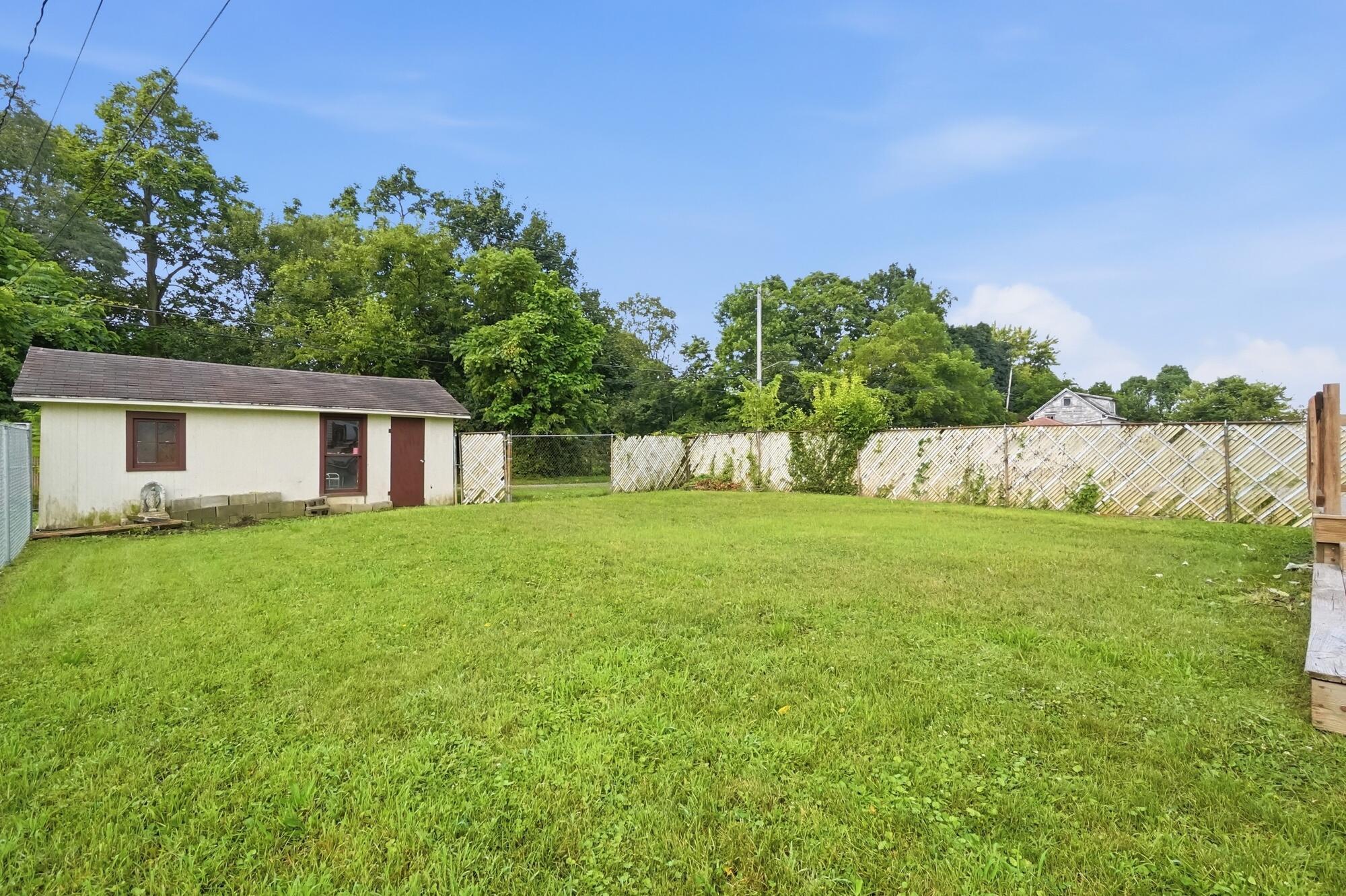 1537 W Pleasant Street Property Photo 31