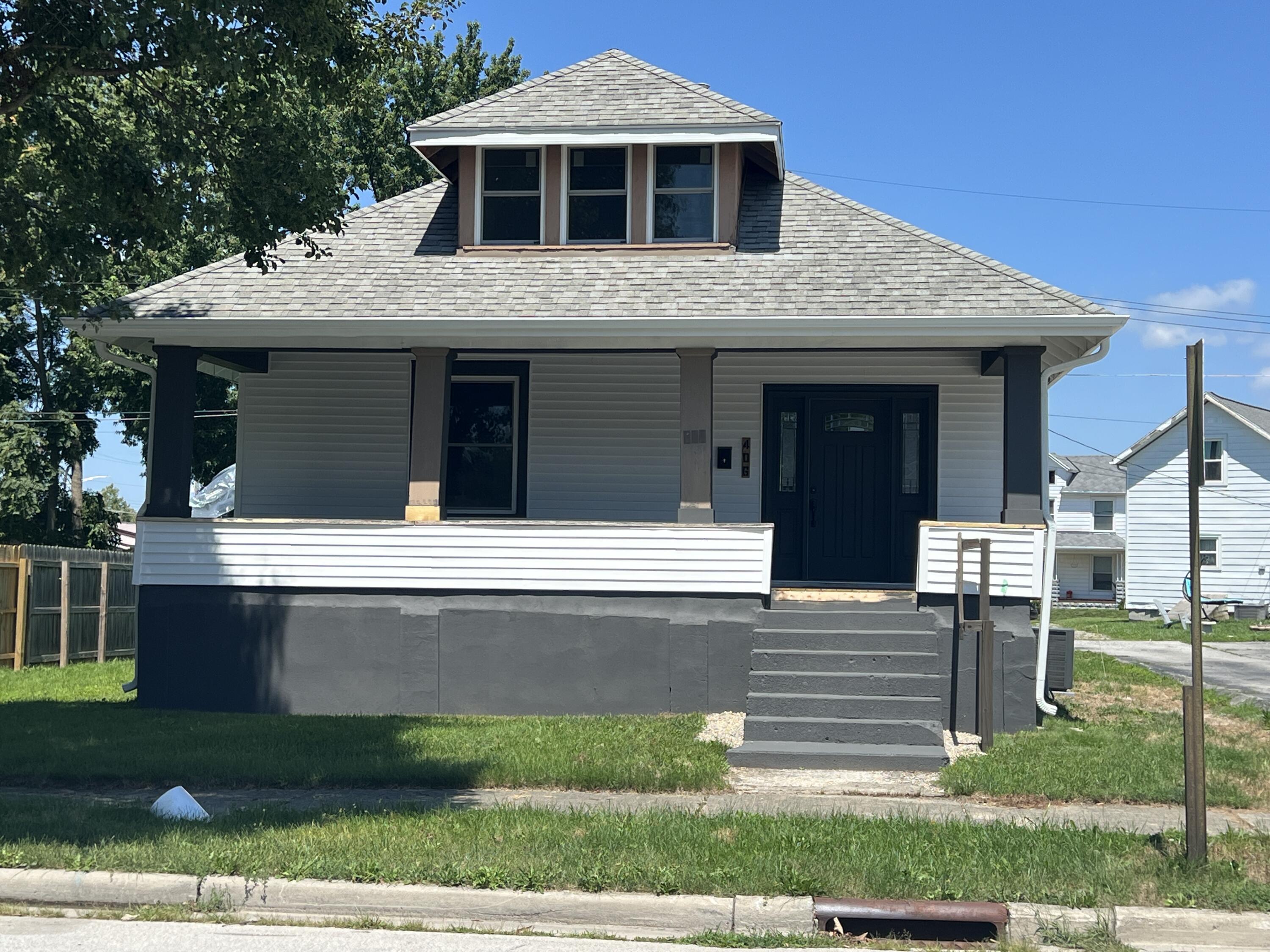 406 E Mechanic Street