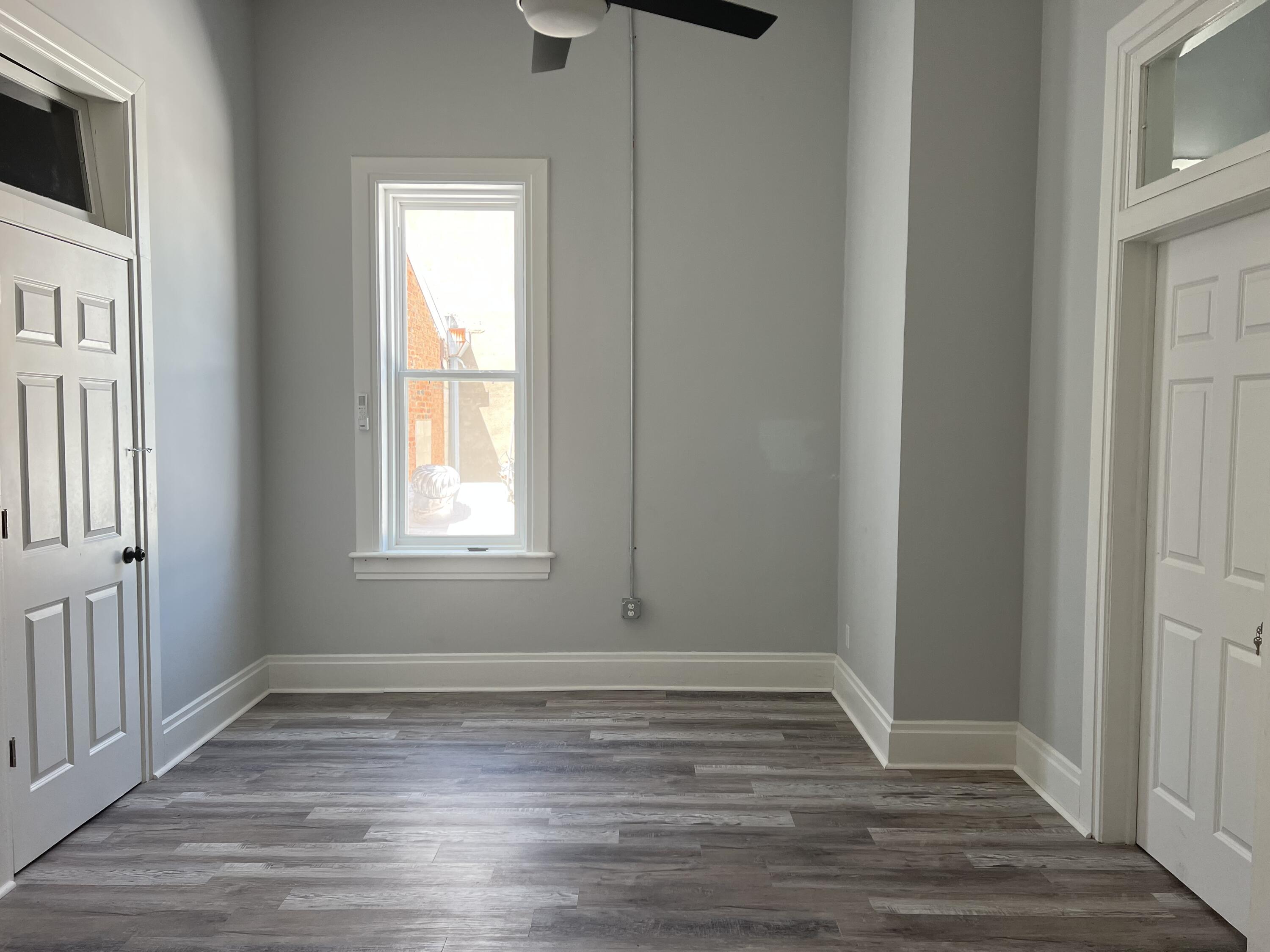 124 N Main Avenue 204 Property Photo 2