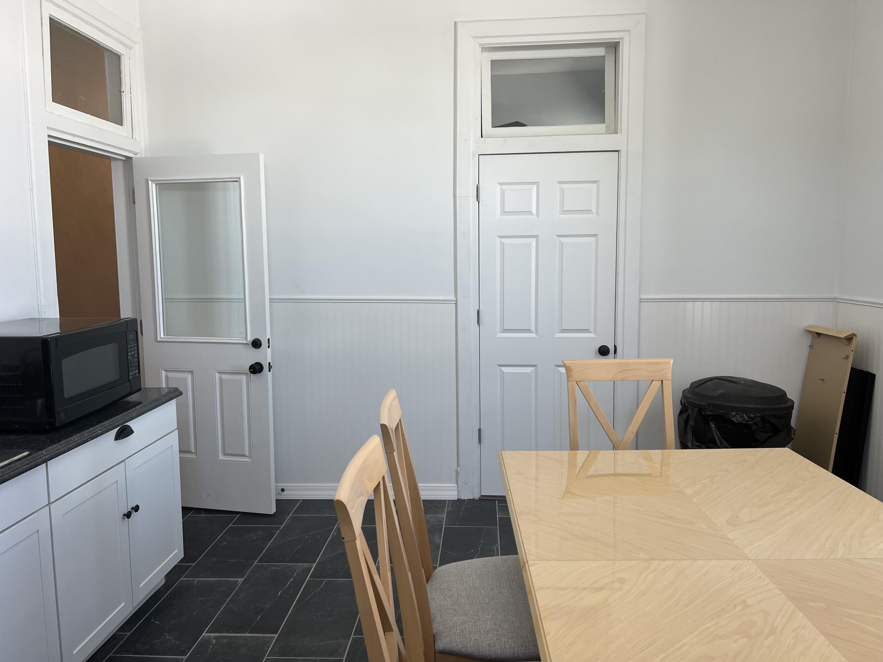 124 N Main Avenue 204 Property Photo 8