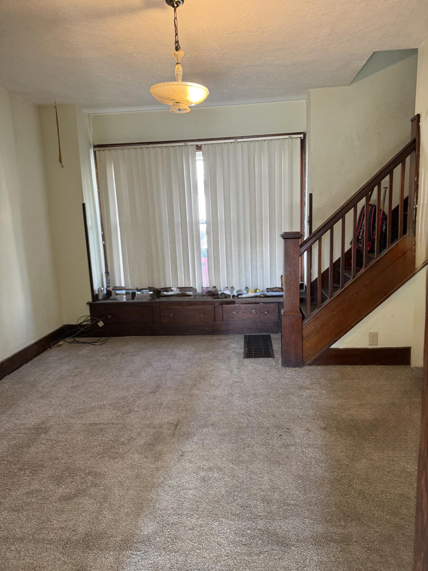 229 E Patterson Avenue Property Photo 8