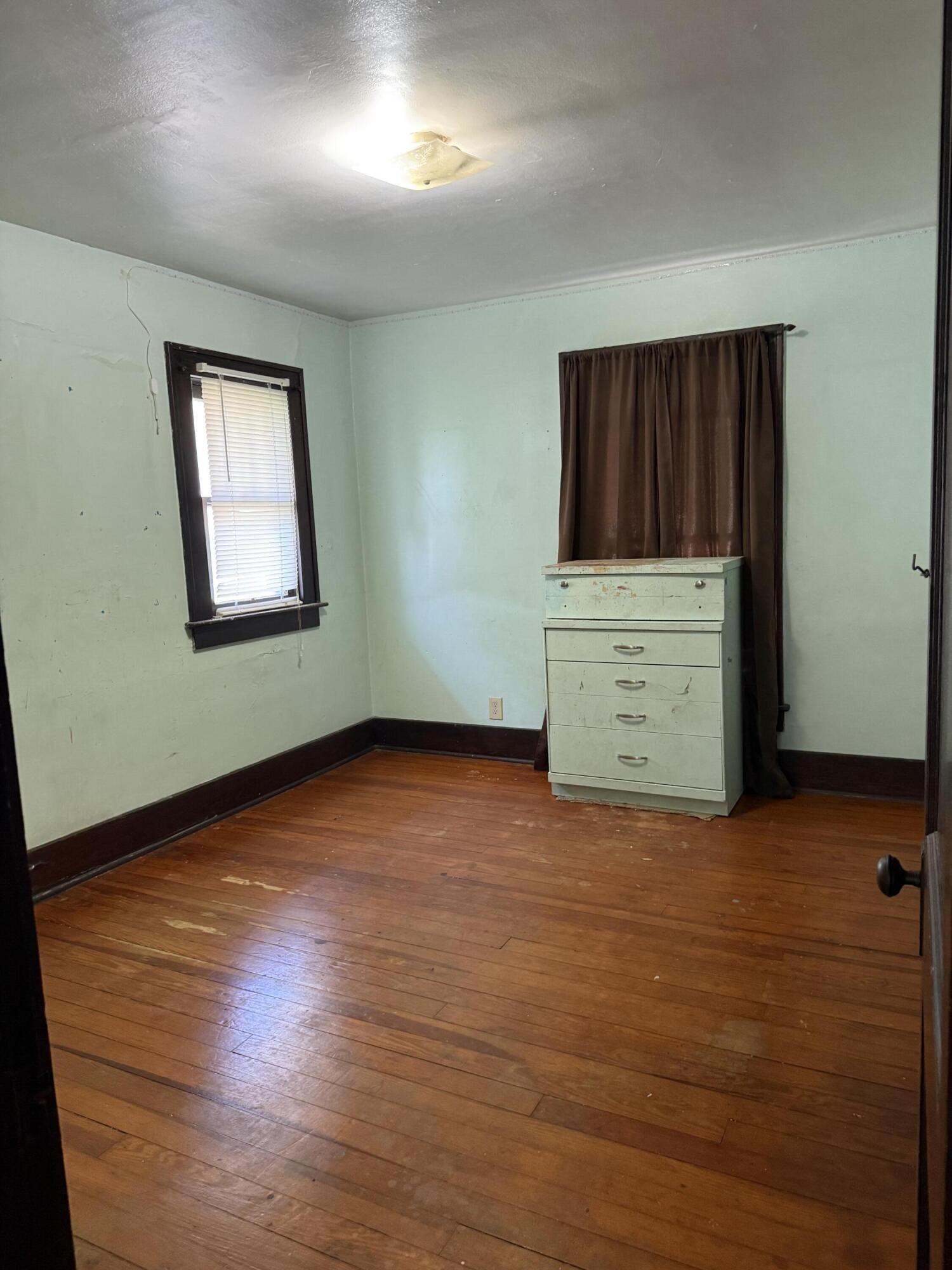 229 E Patterson Avenue Property Photo 10
