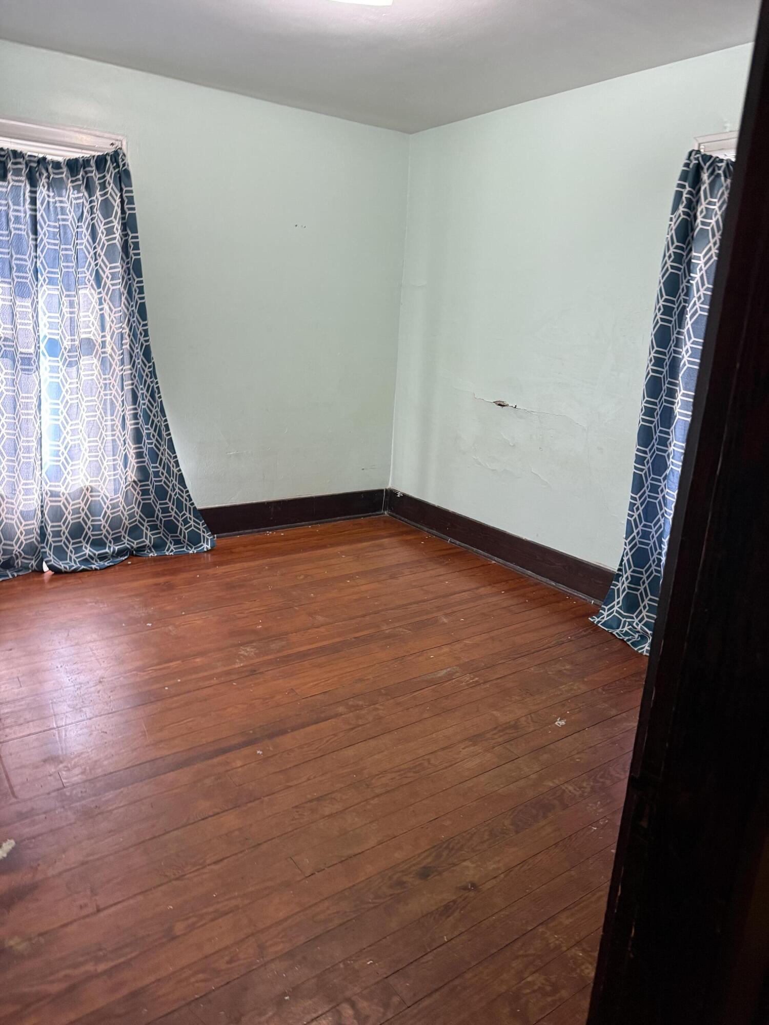 229 E Patterson Avenue Property Photo 12