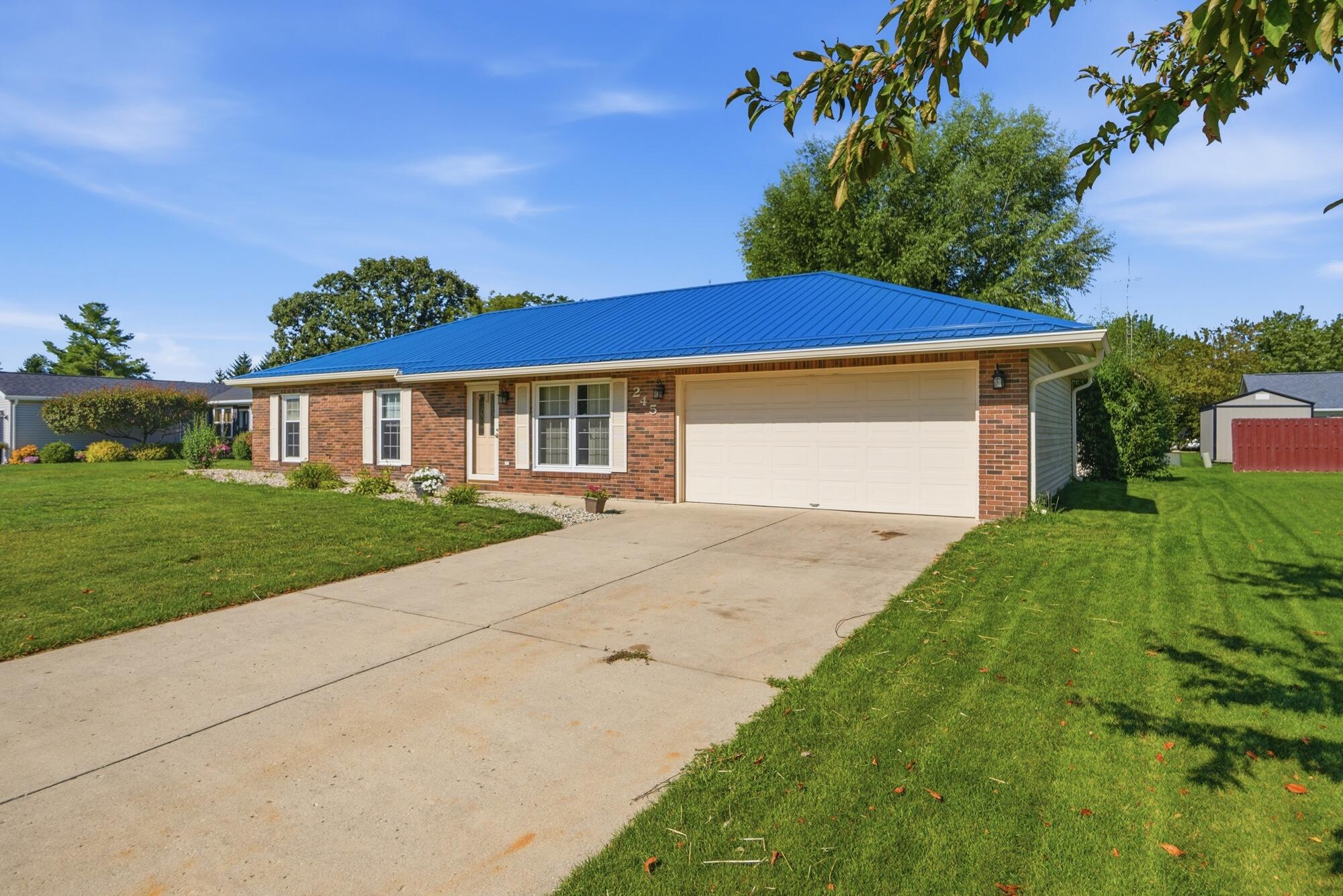 245 Fairlawn Drive Property Photo 4