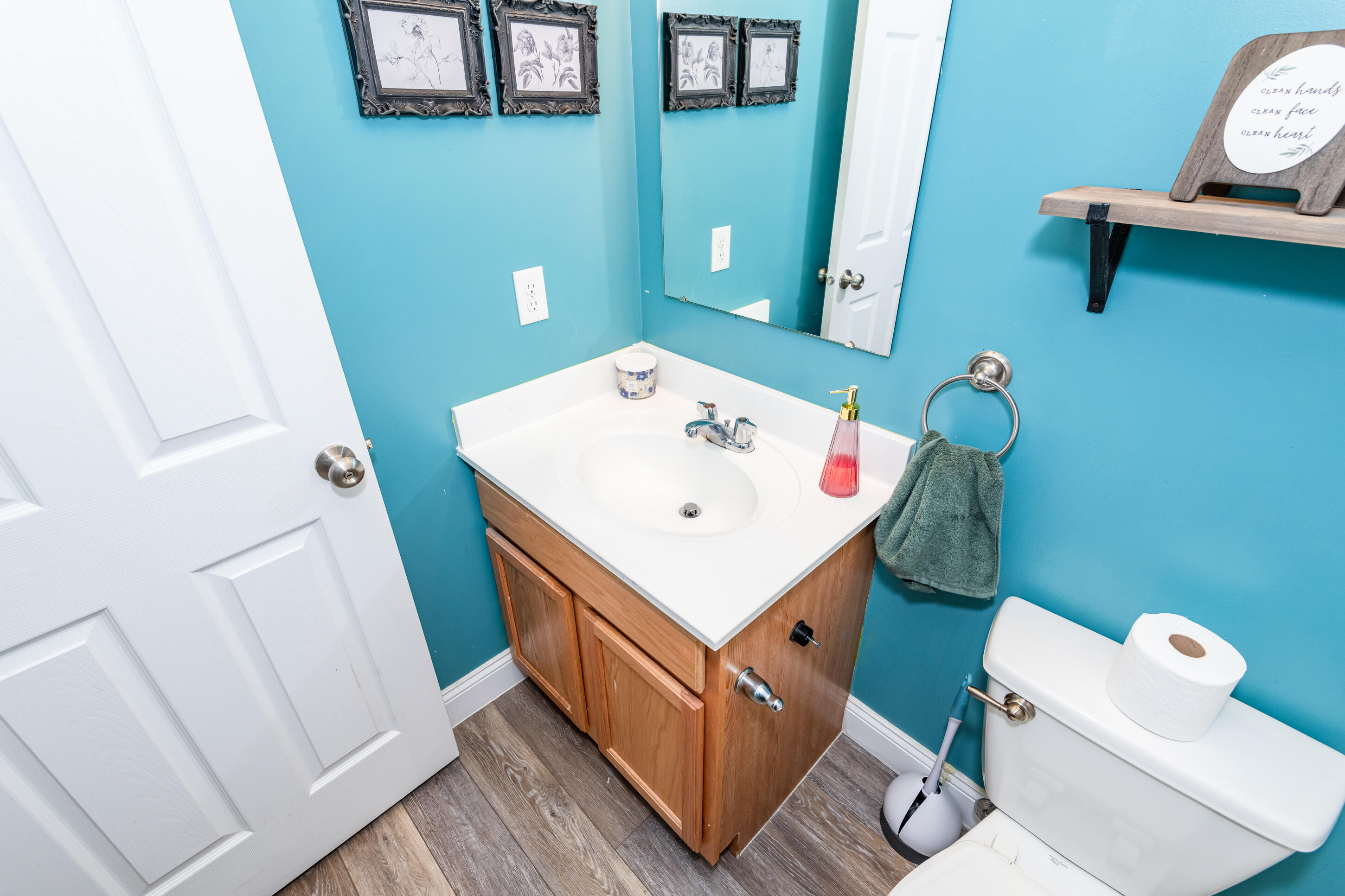 2261 E Girard Lane Property Photo 43