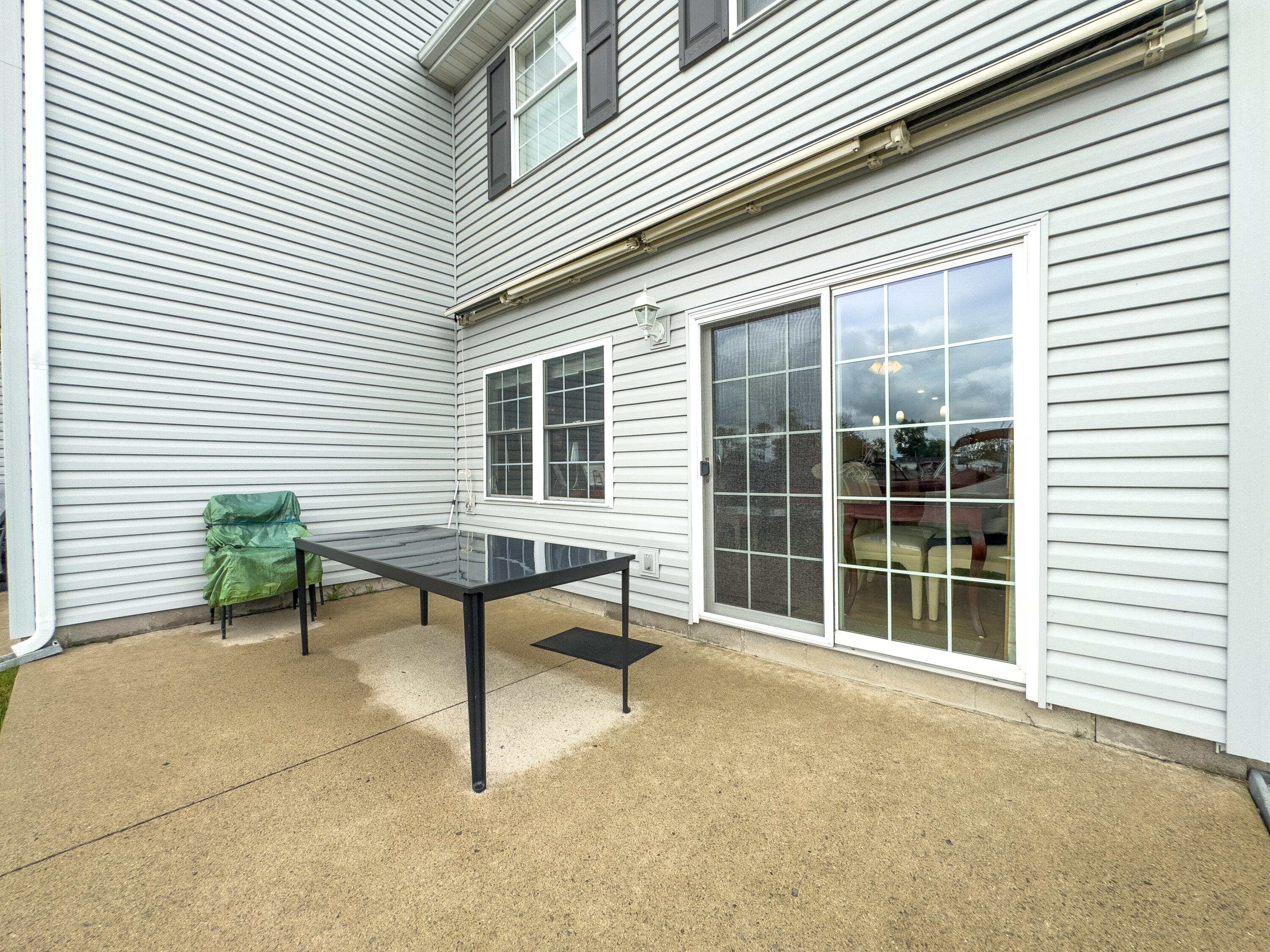 7455 Snug Harbor Drive Property Photo 6