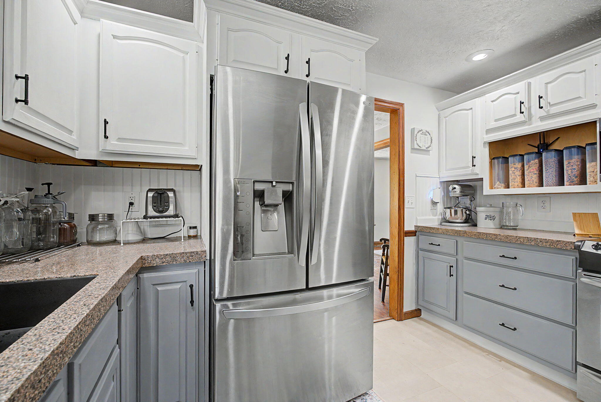 5696 Overbrooke Road Property Photo 10