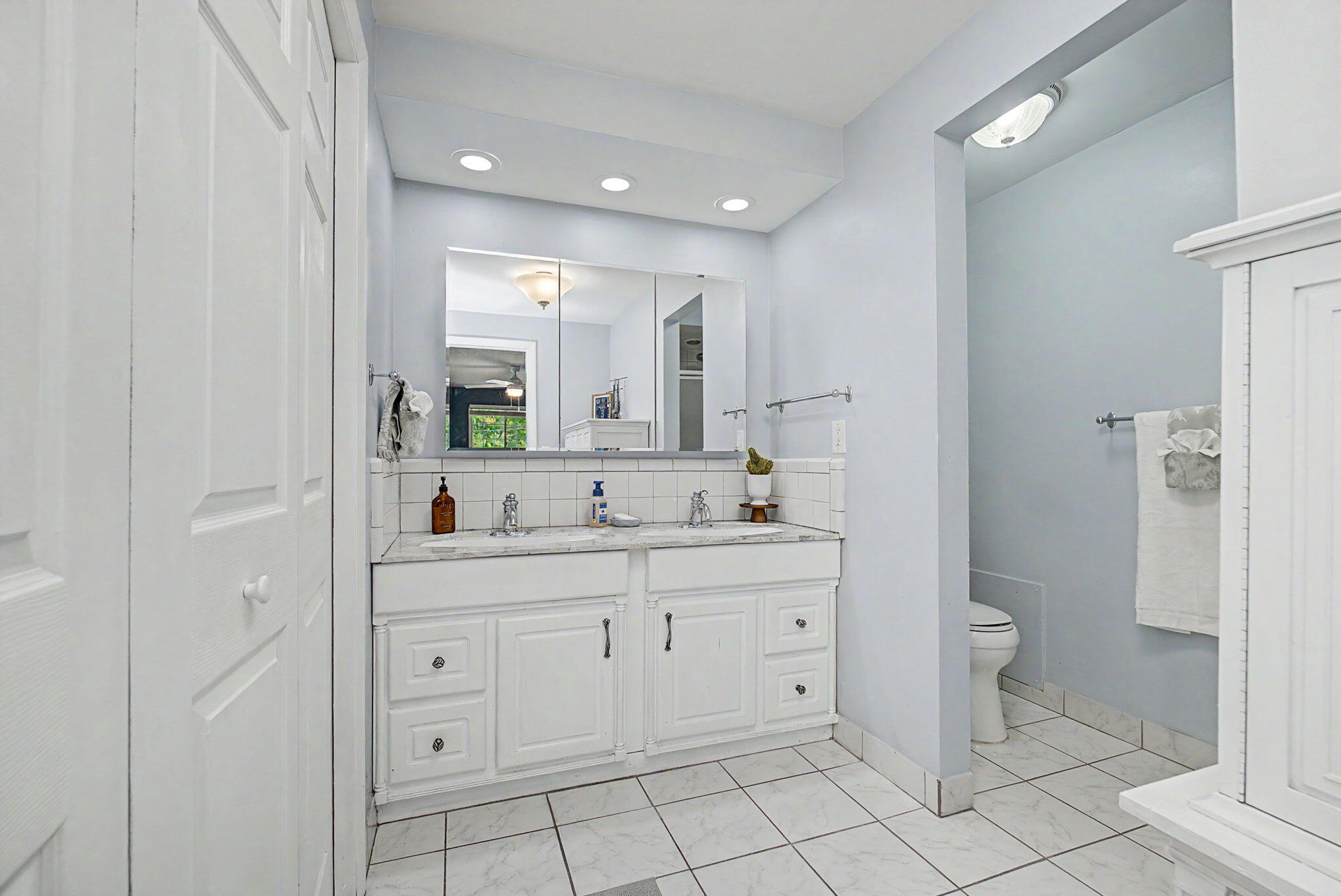 5696 Overbrooke Road Property Photo 34