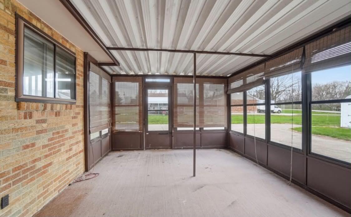6020 Studebaker Road Property Photo 8