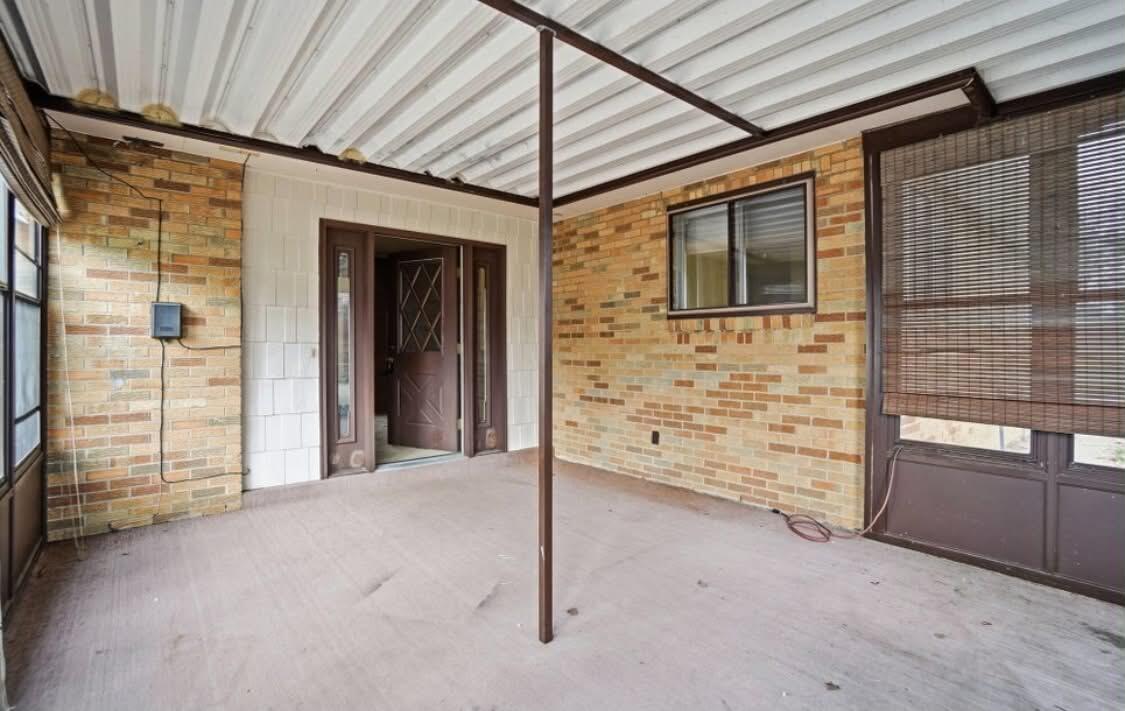 6020 Studebaker Road Property Photo 10