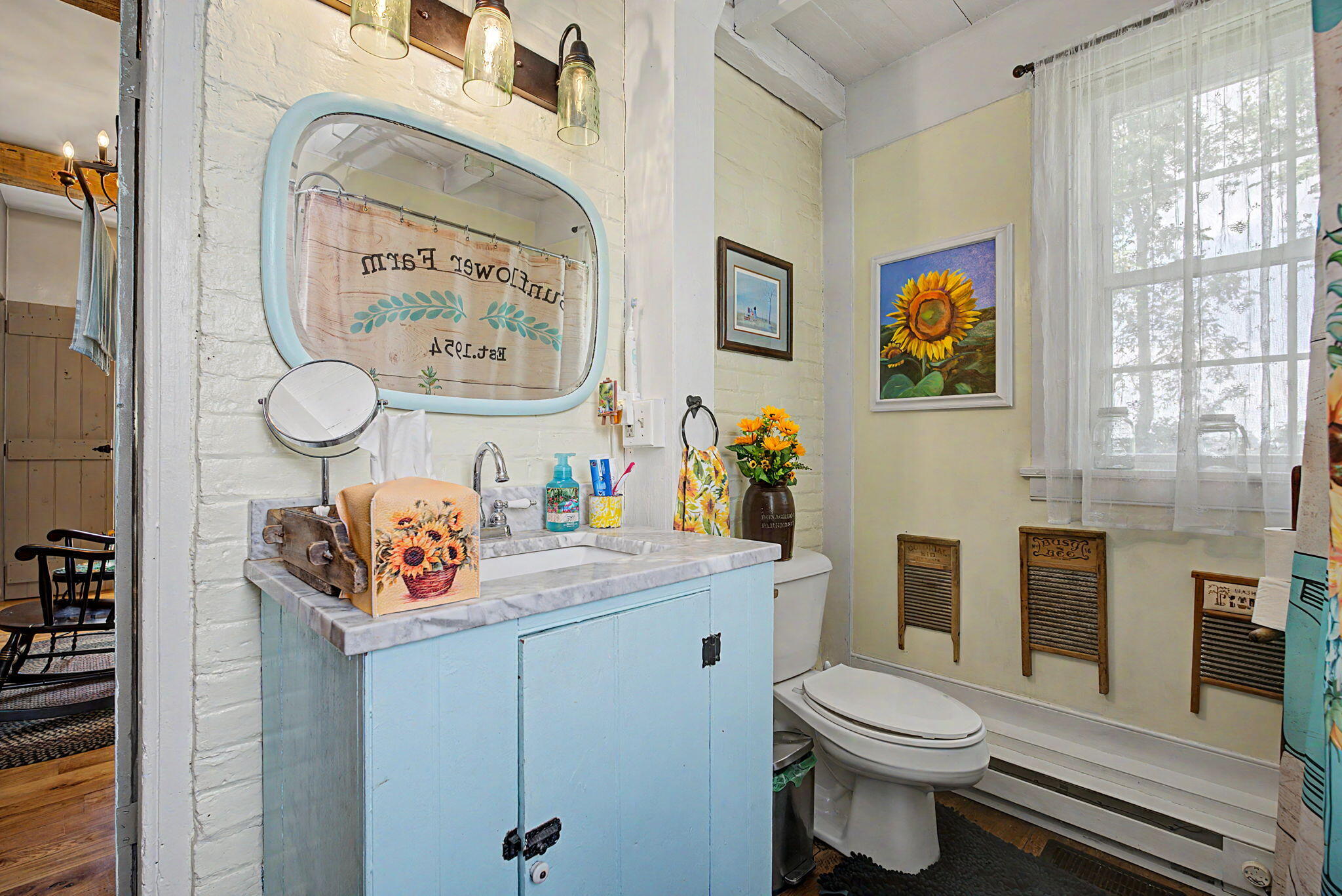 7646 N River Road Property Photo 29