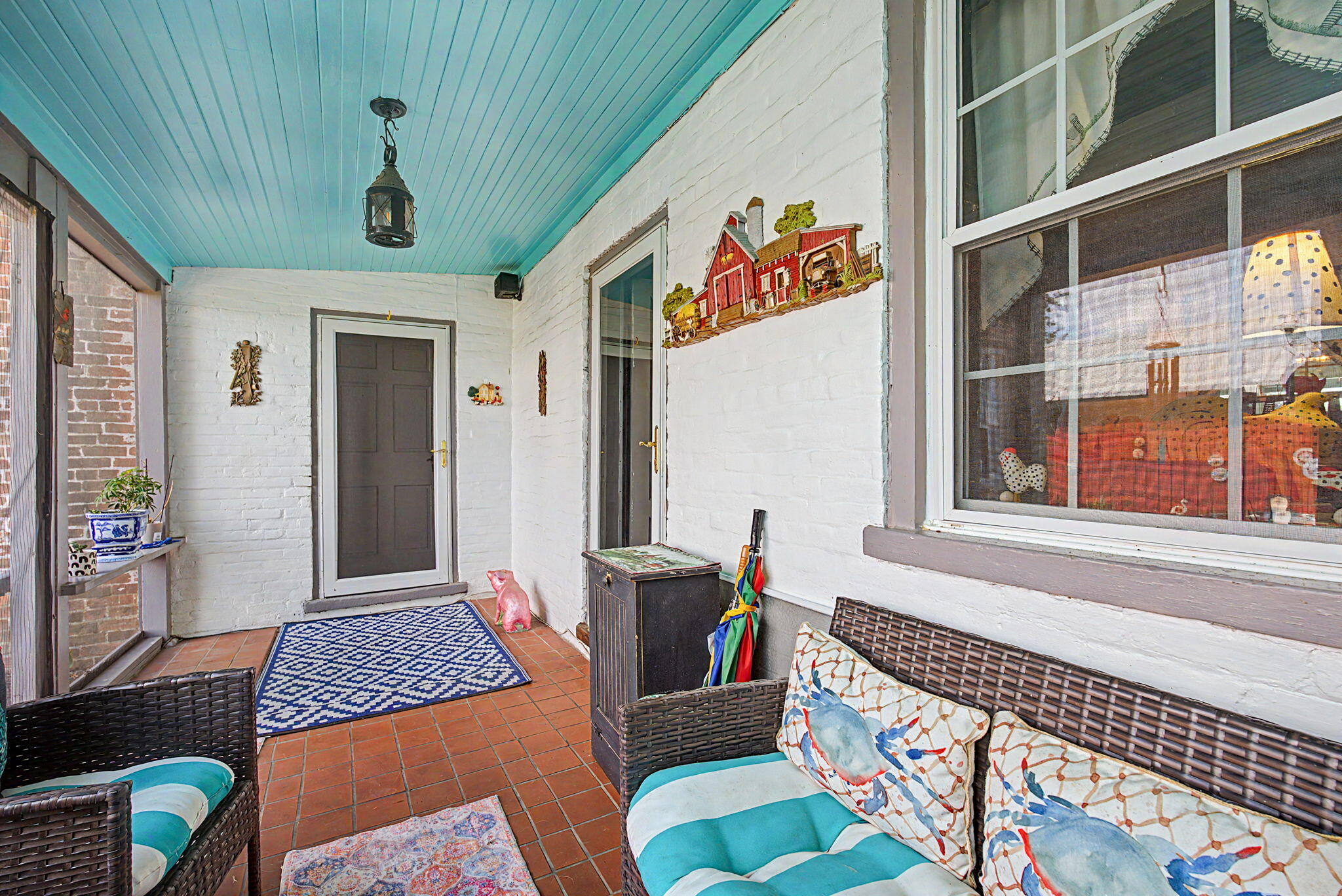 7646 N River Road Property Photo 31