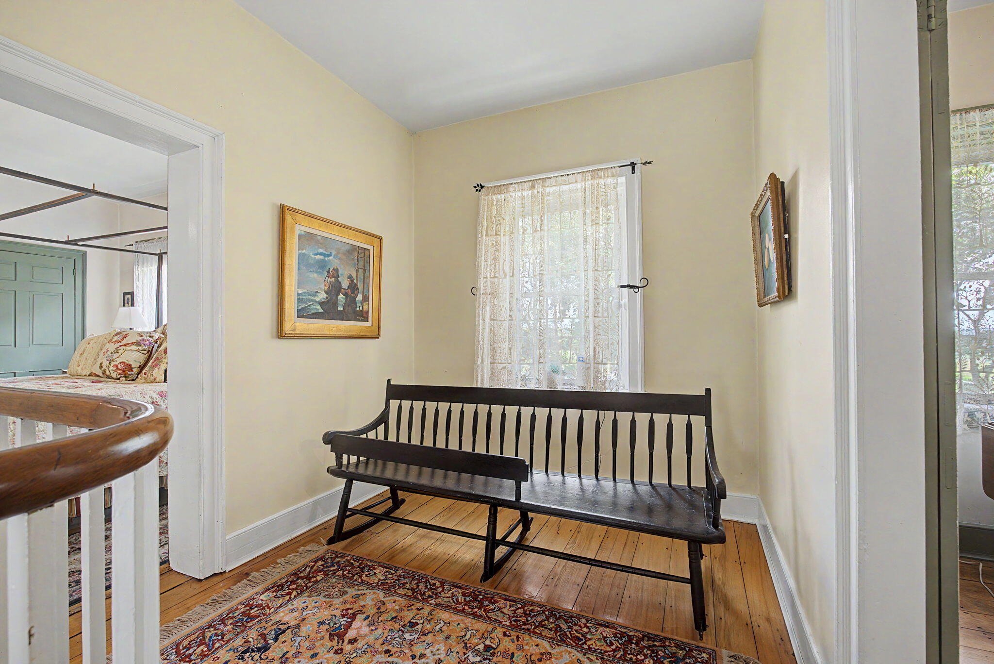 7646 N River Road Property Photo 34