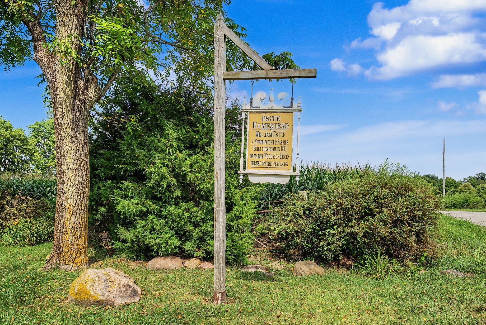 7646 N River Road Property Photo 51