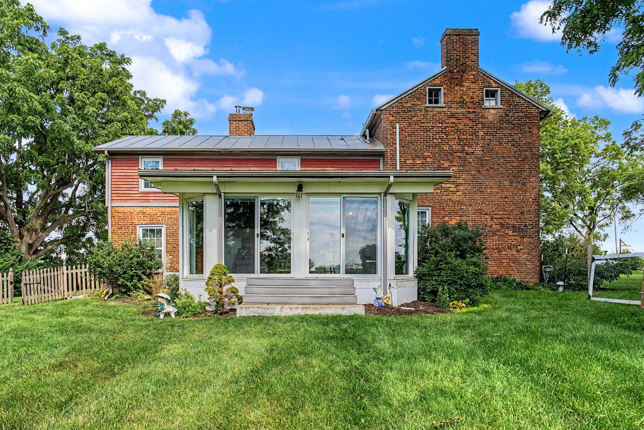 7646 N River Road Property Photo 65