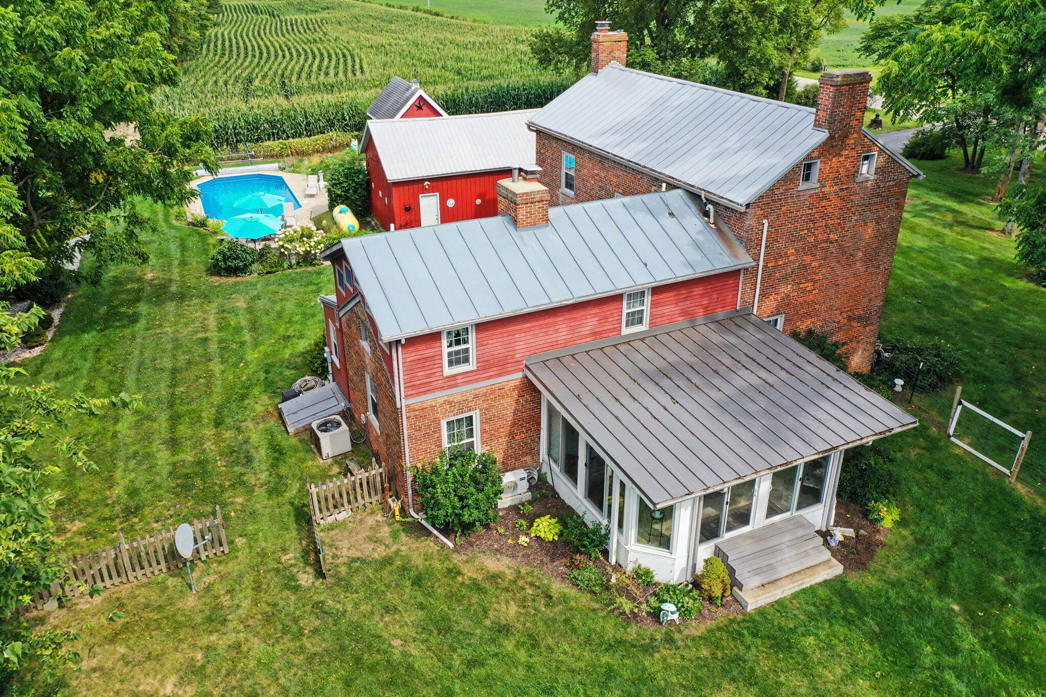 7646 N River Road Property Photo 86