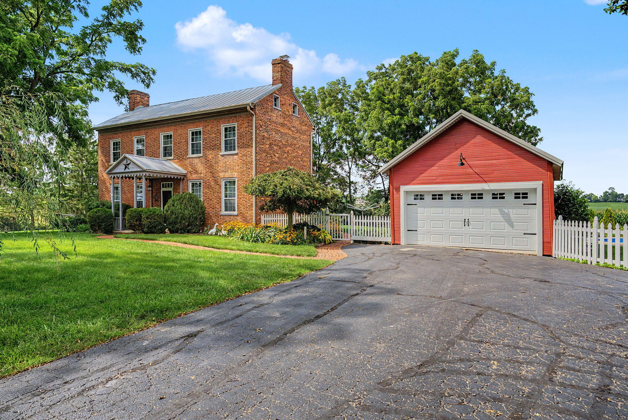 7646 N River Road Property Photo 87
