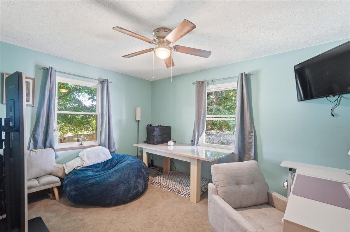 49 Lloyd Drive Property Photo 21