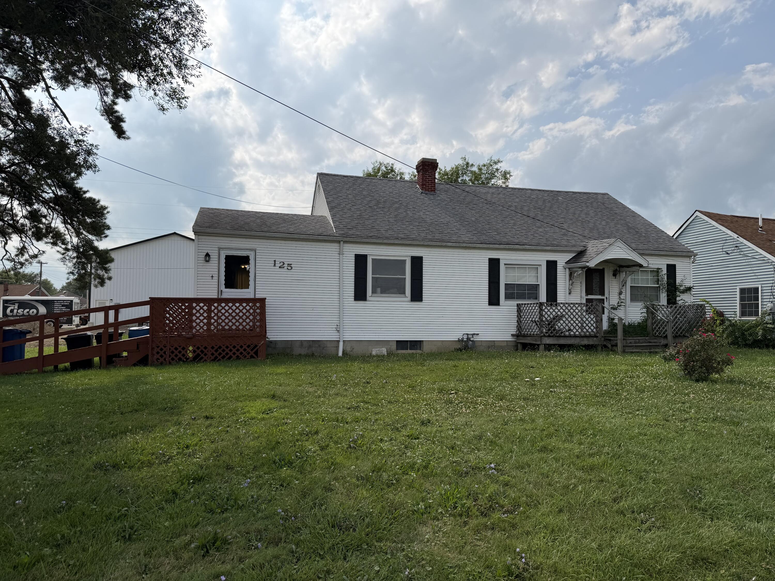 125 E Bank Road Property Photo 1