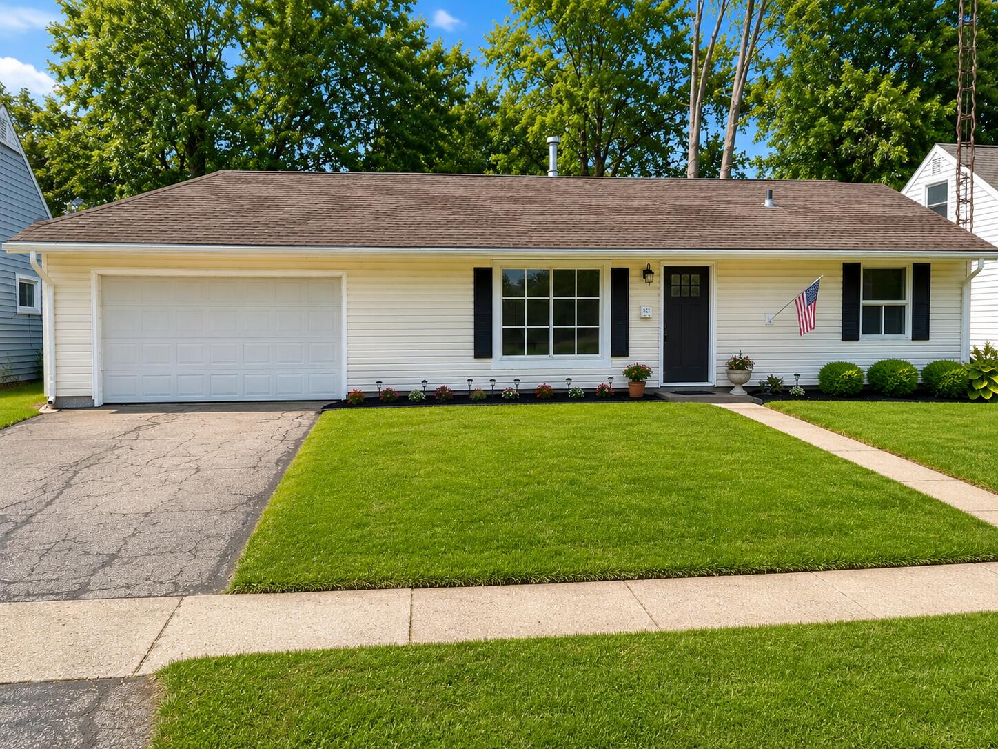 821 Hemlock Street Property Photo 1